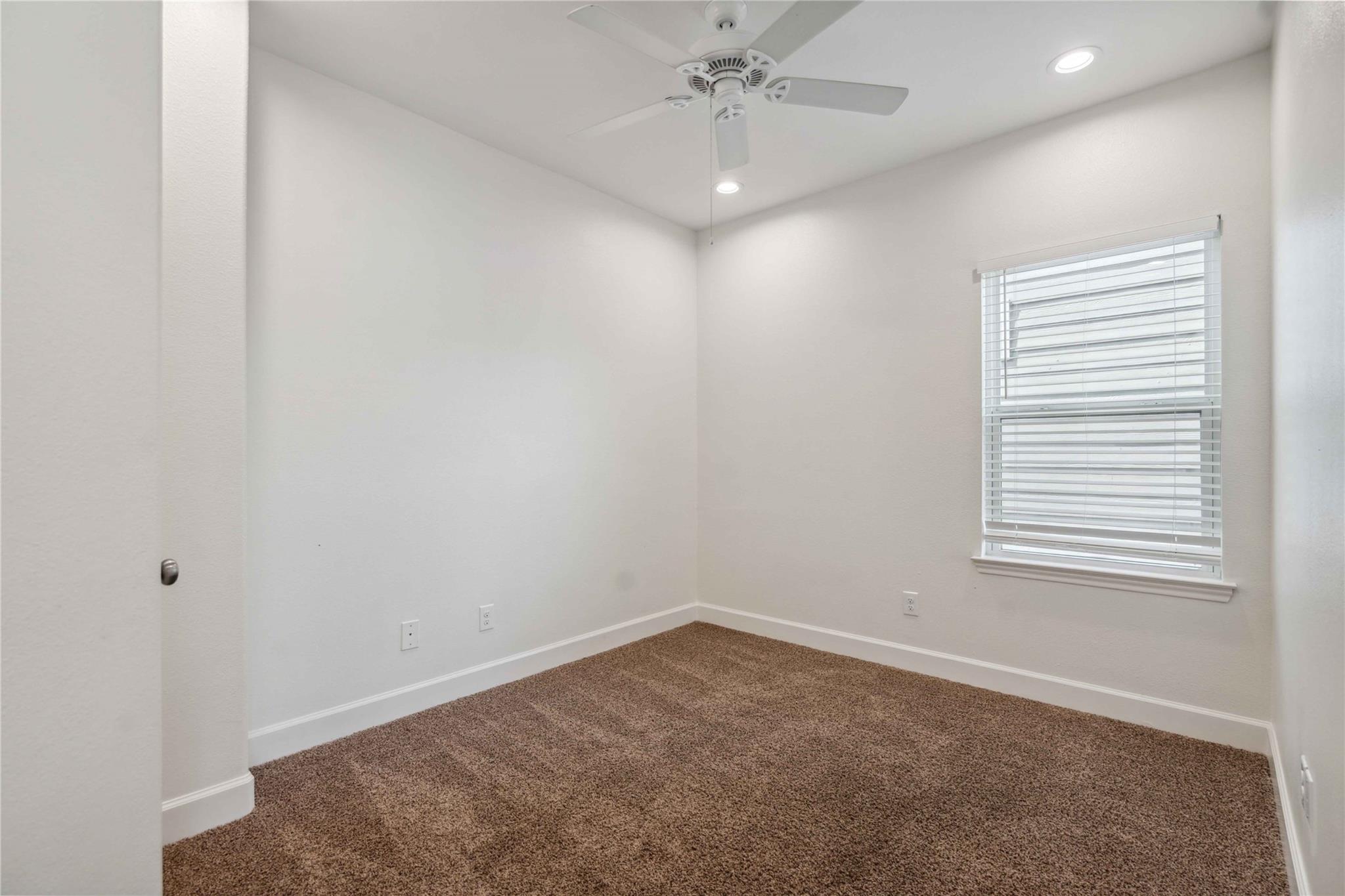 5402 Jonathan Lane