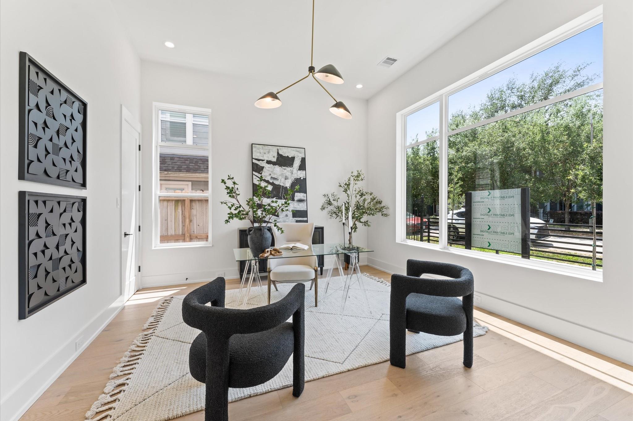 1106 Robbie Street