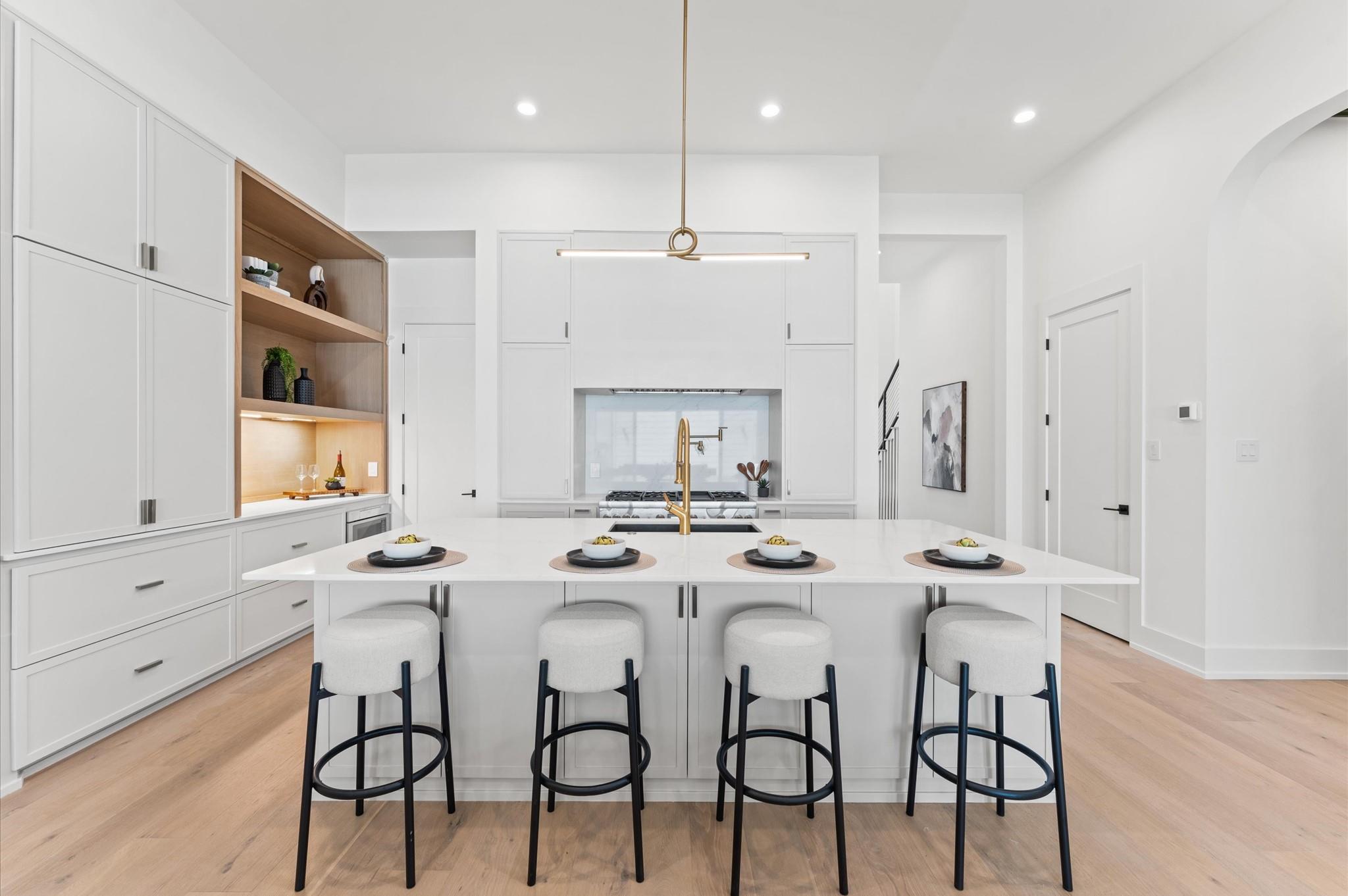 1106 Robbie Street