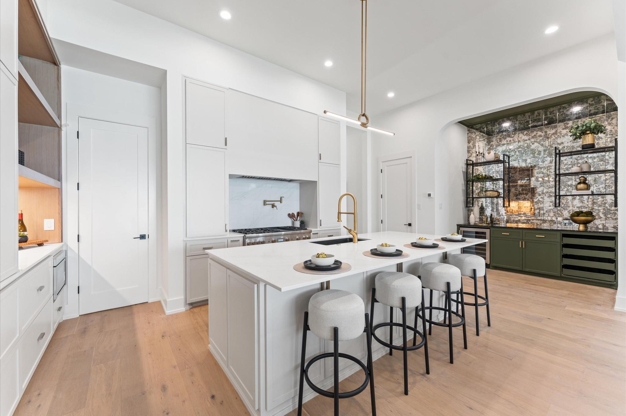 1106 Robbie Street