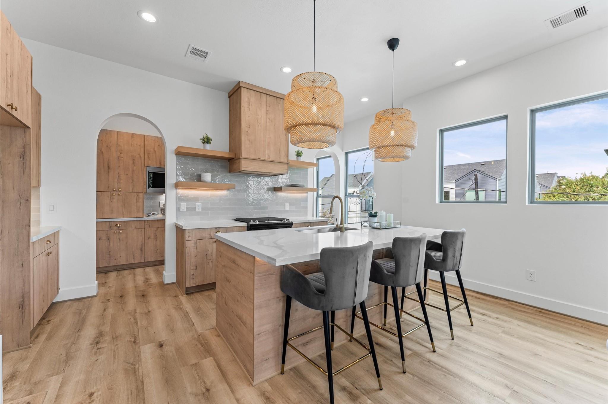 1122 W 17th Street # F
