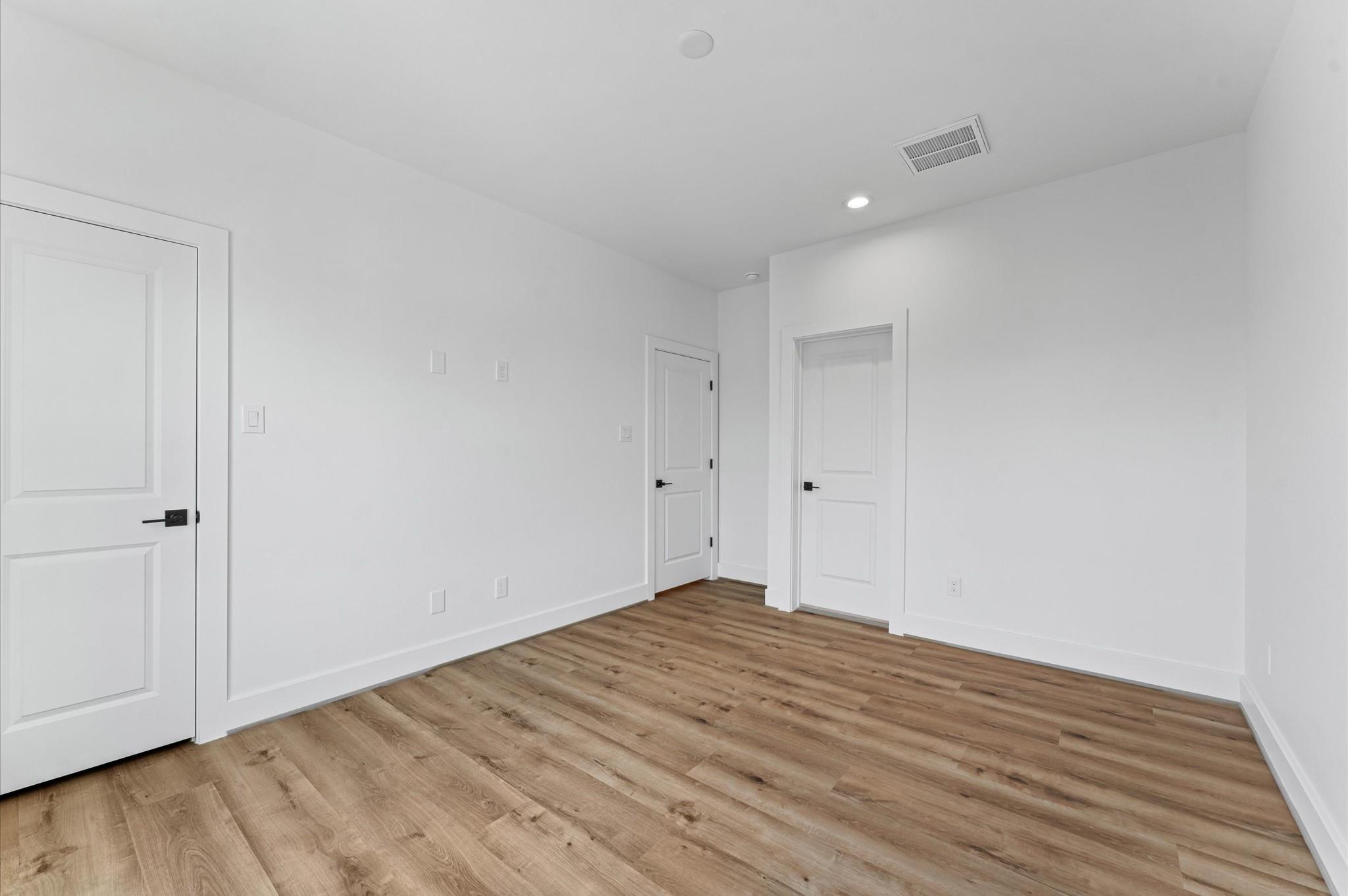 1122 W 17th Street # F