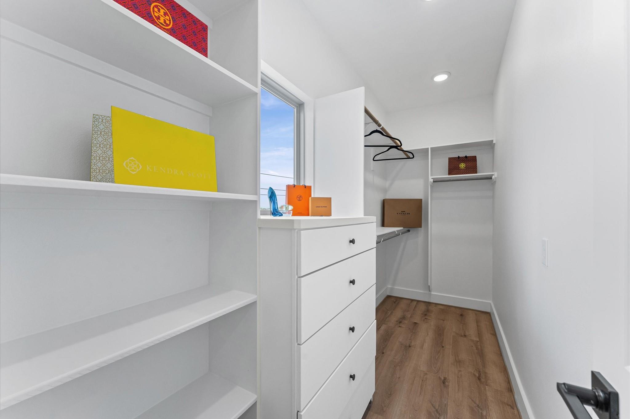1122 W 17th Street # F