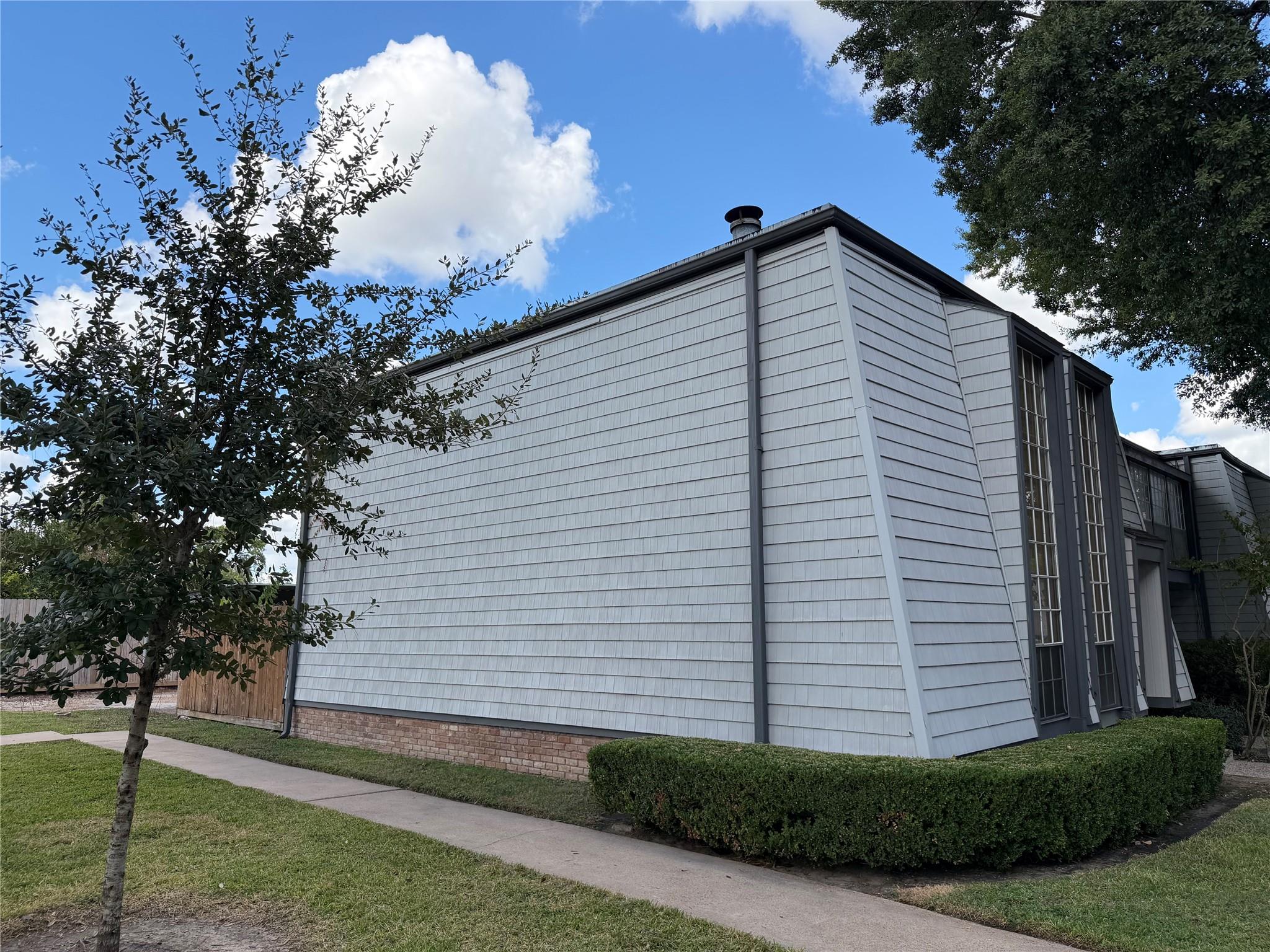 10141 Beekman Place Drive