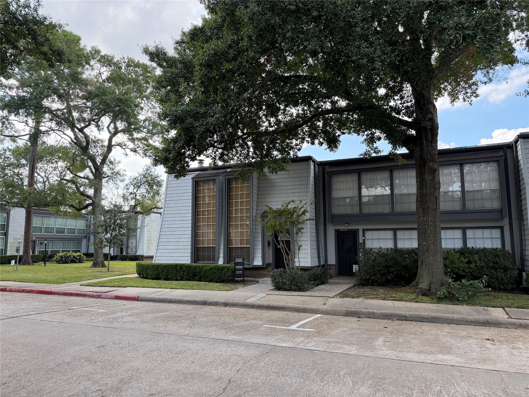 10141 Beekman Place Drive