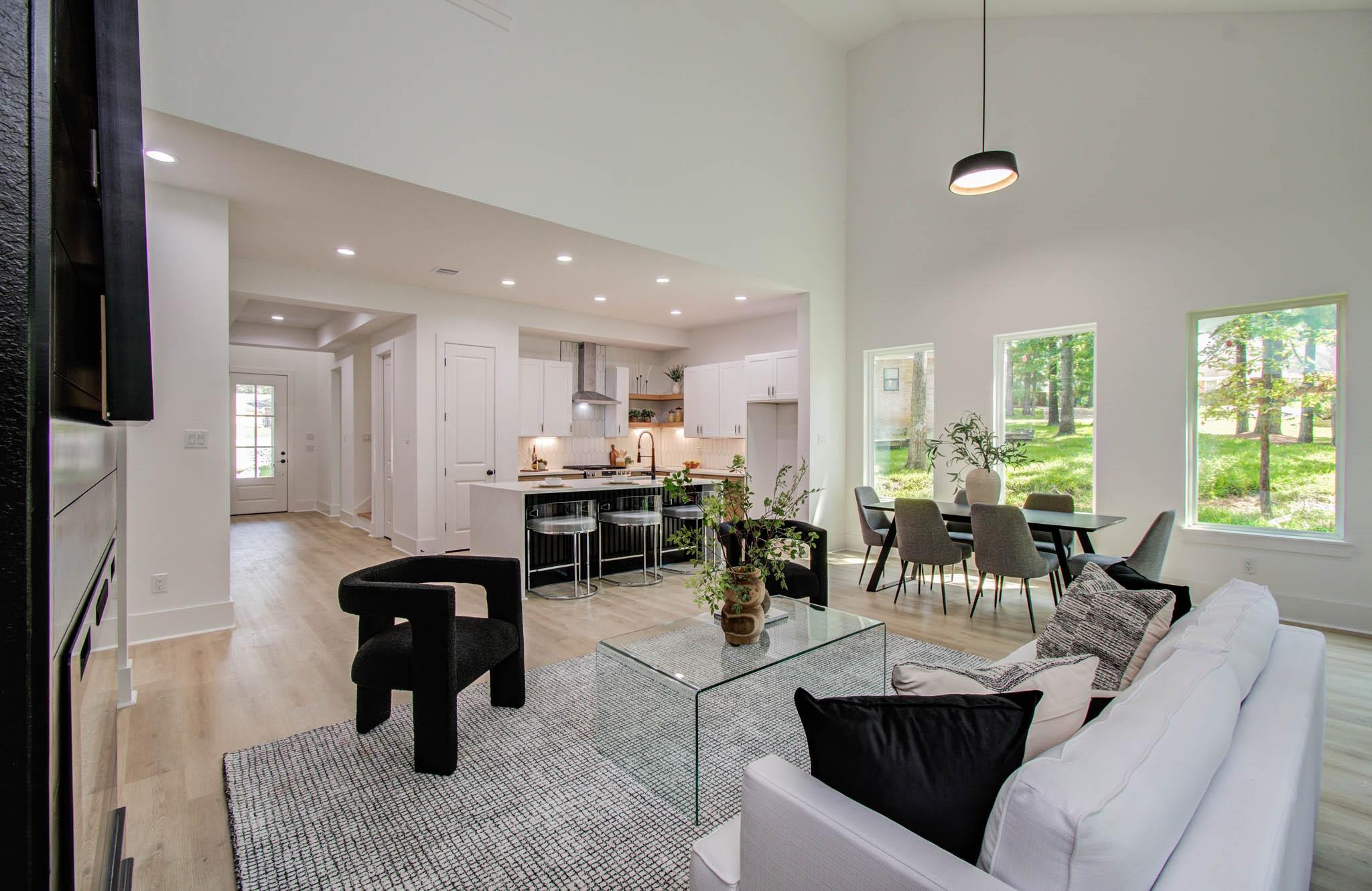 1802 Rollingwood Drive