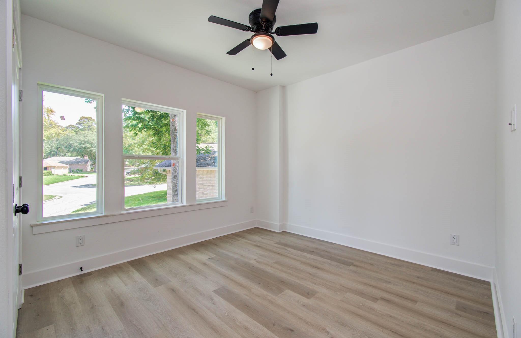 1802 Rollingwood Drive