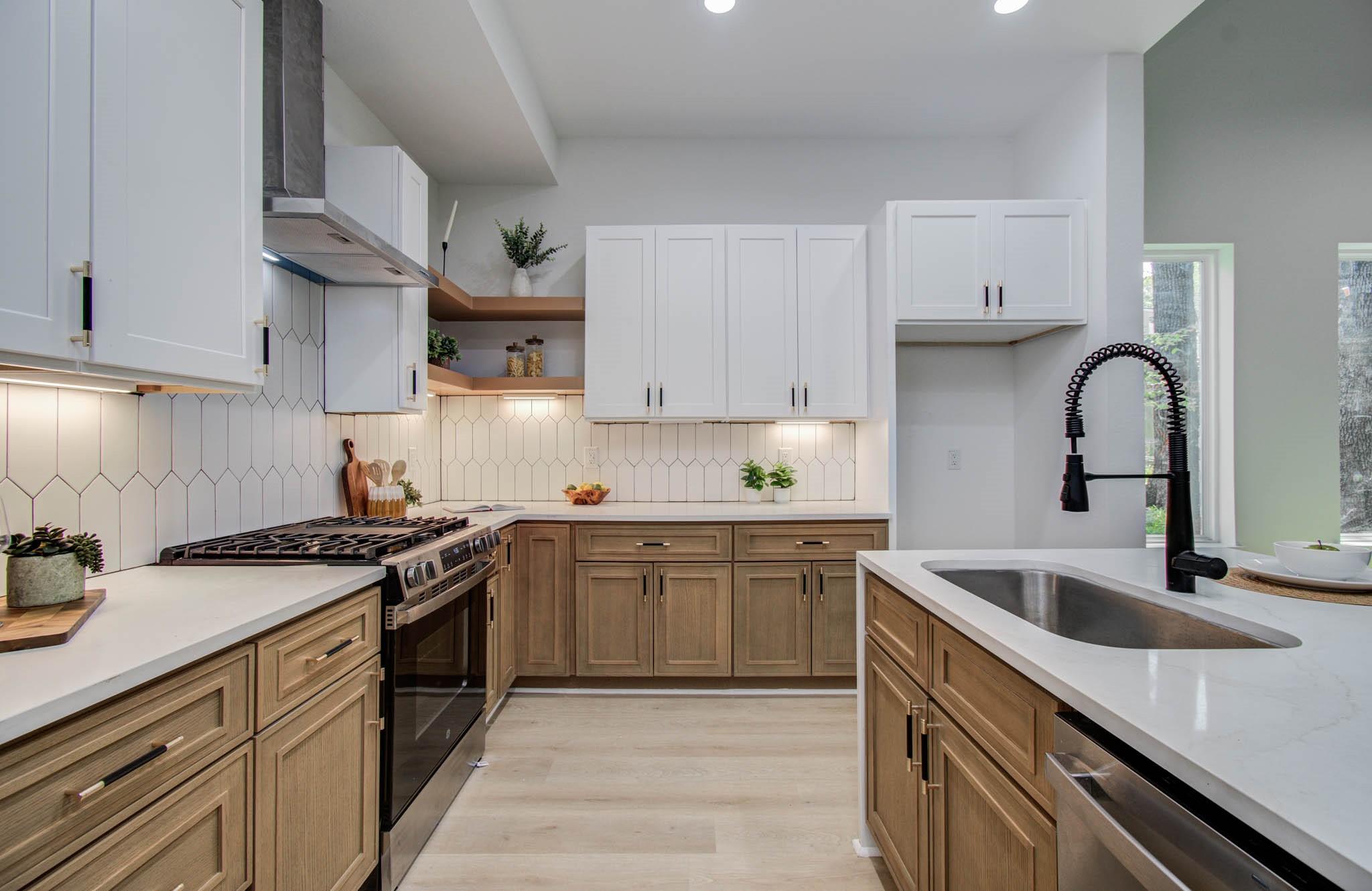 1802 Rollingwood Drive