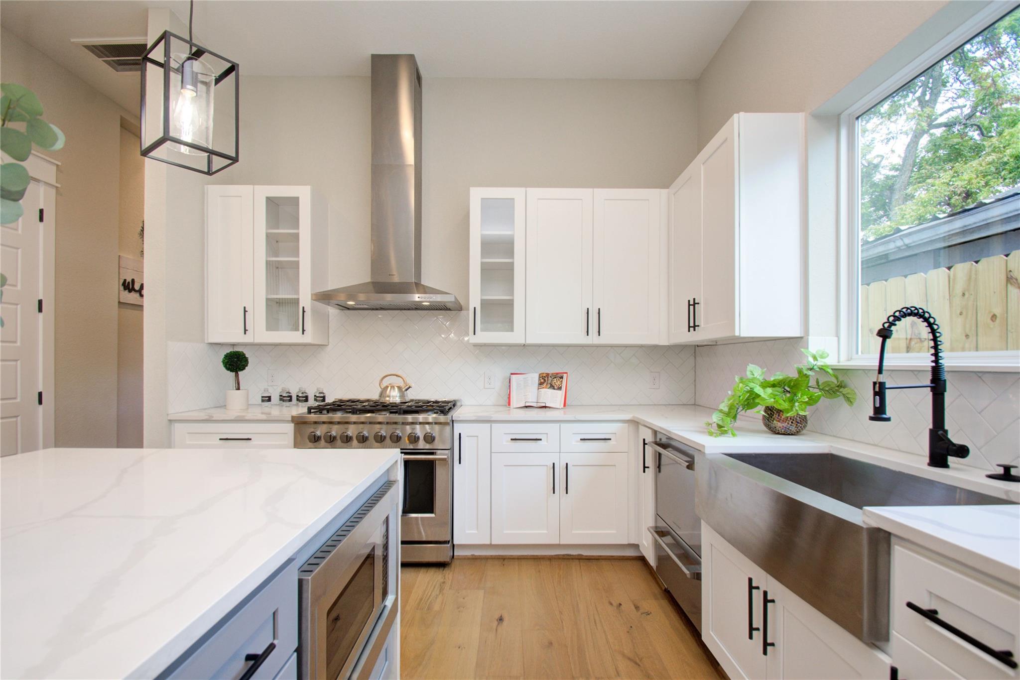 110 E 28th Street