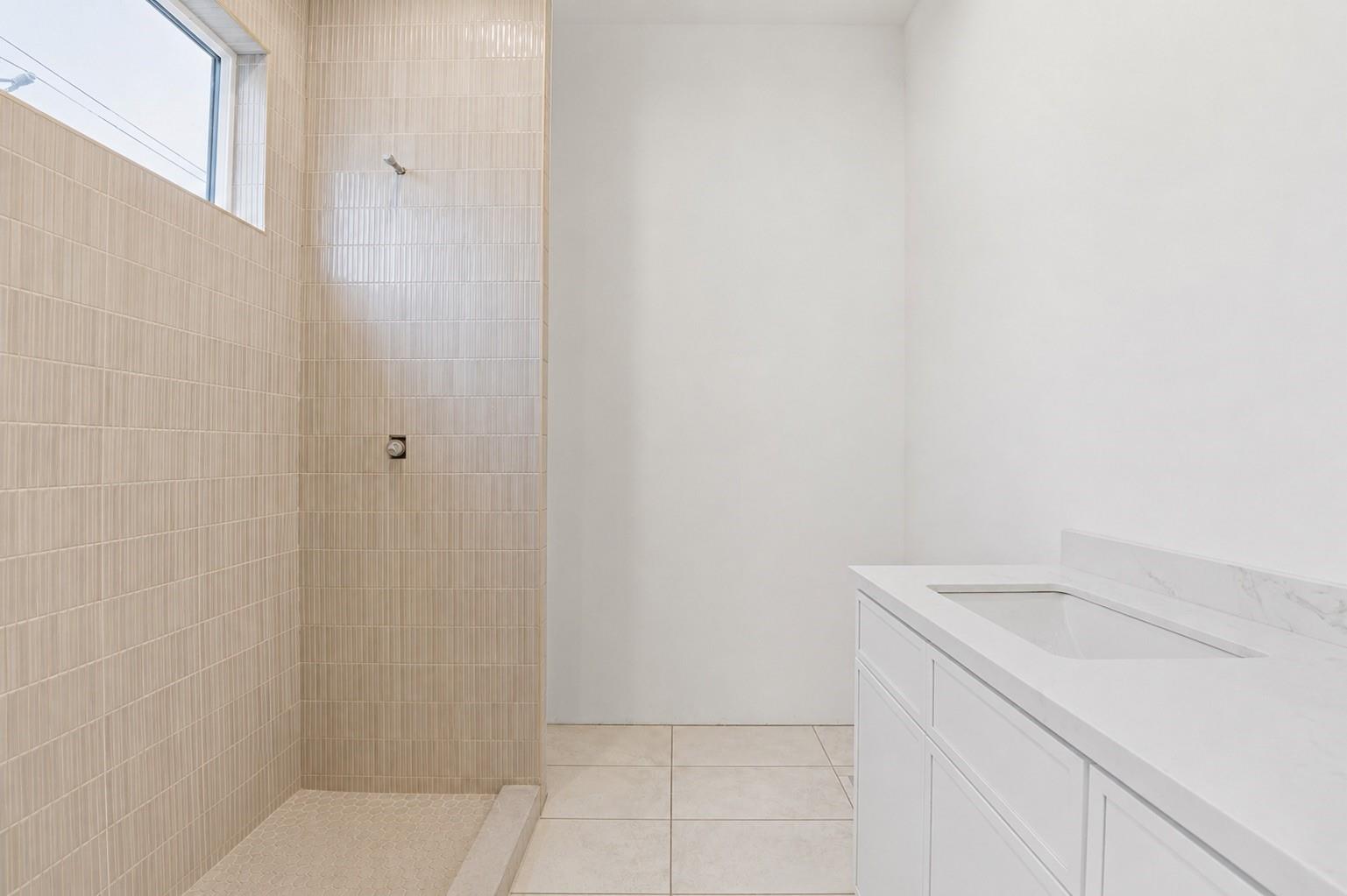 112 E 27th Street