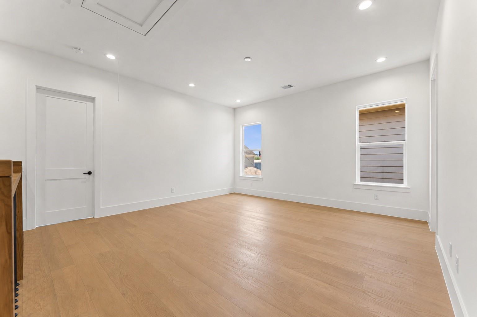 112 E 27th Street