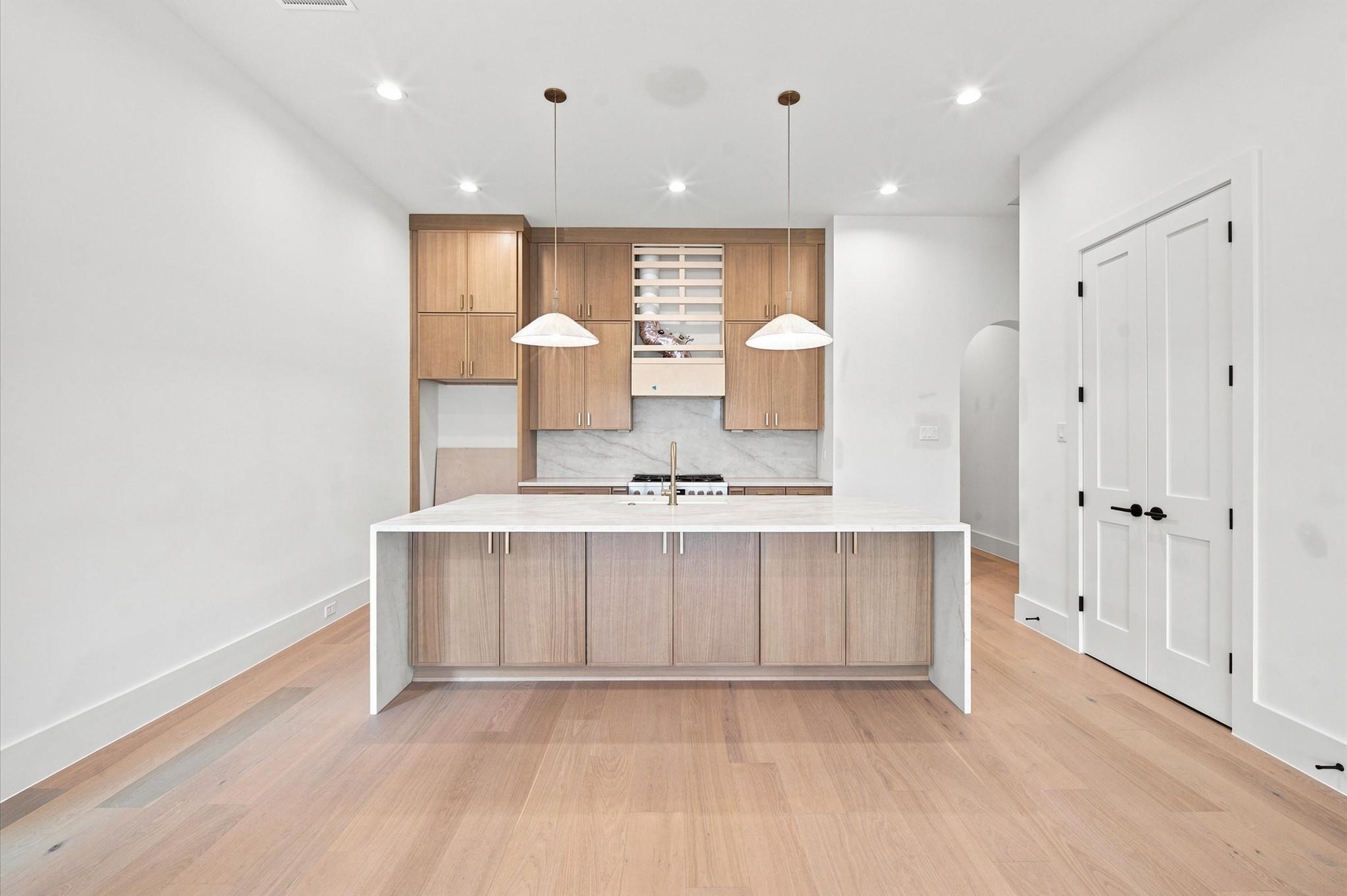 112 E 27th Street