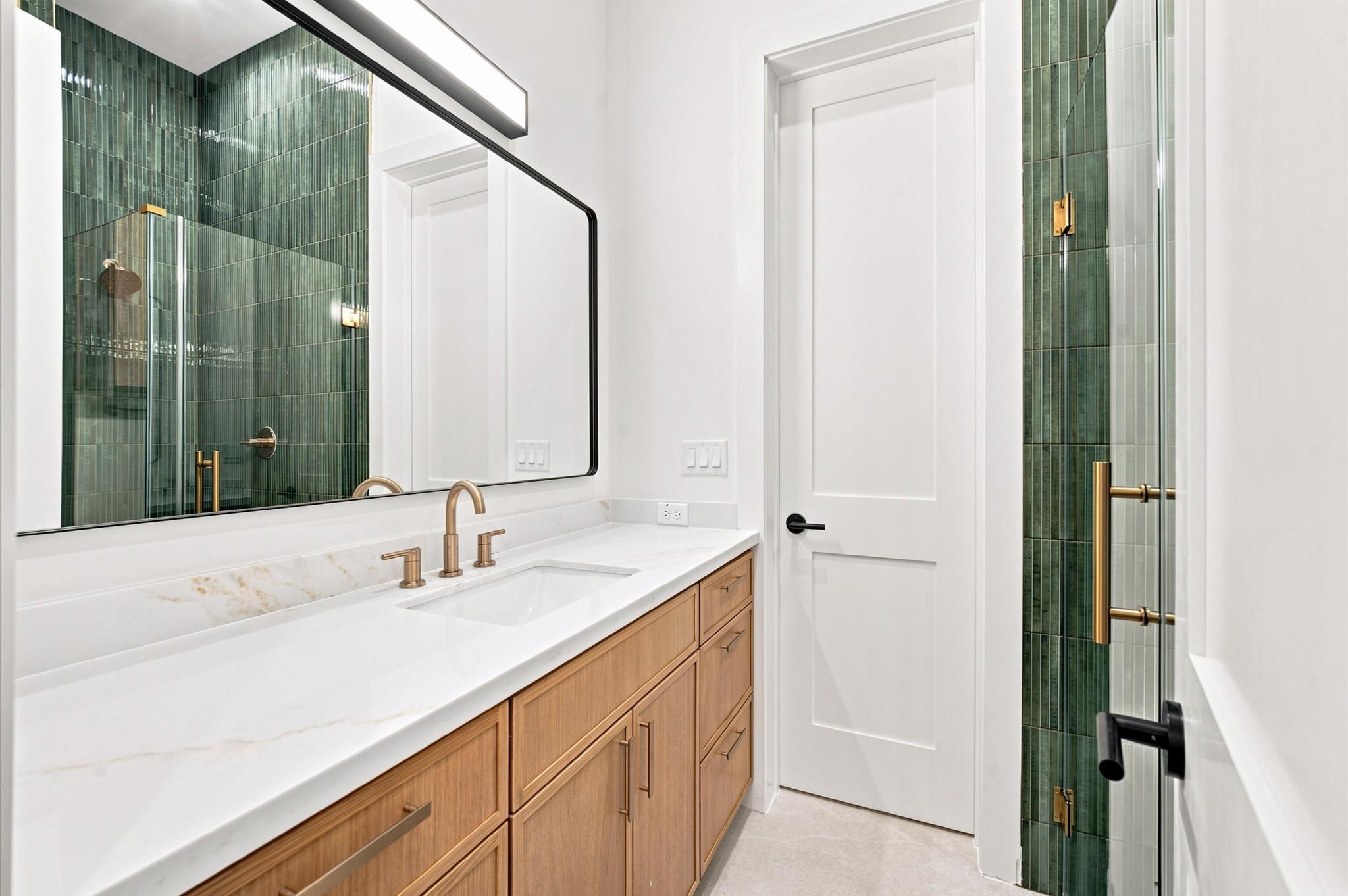 112 E 27th Street