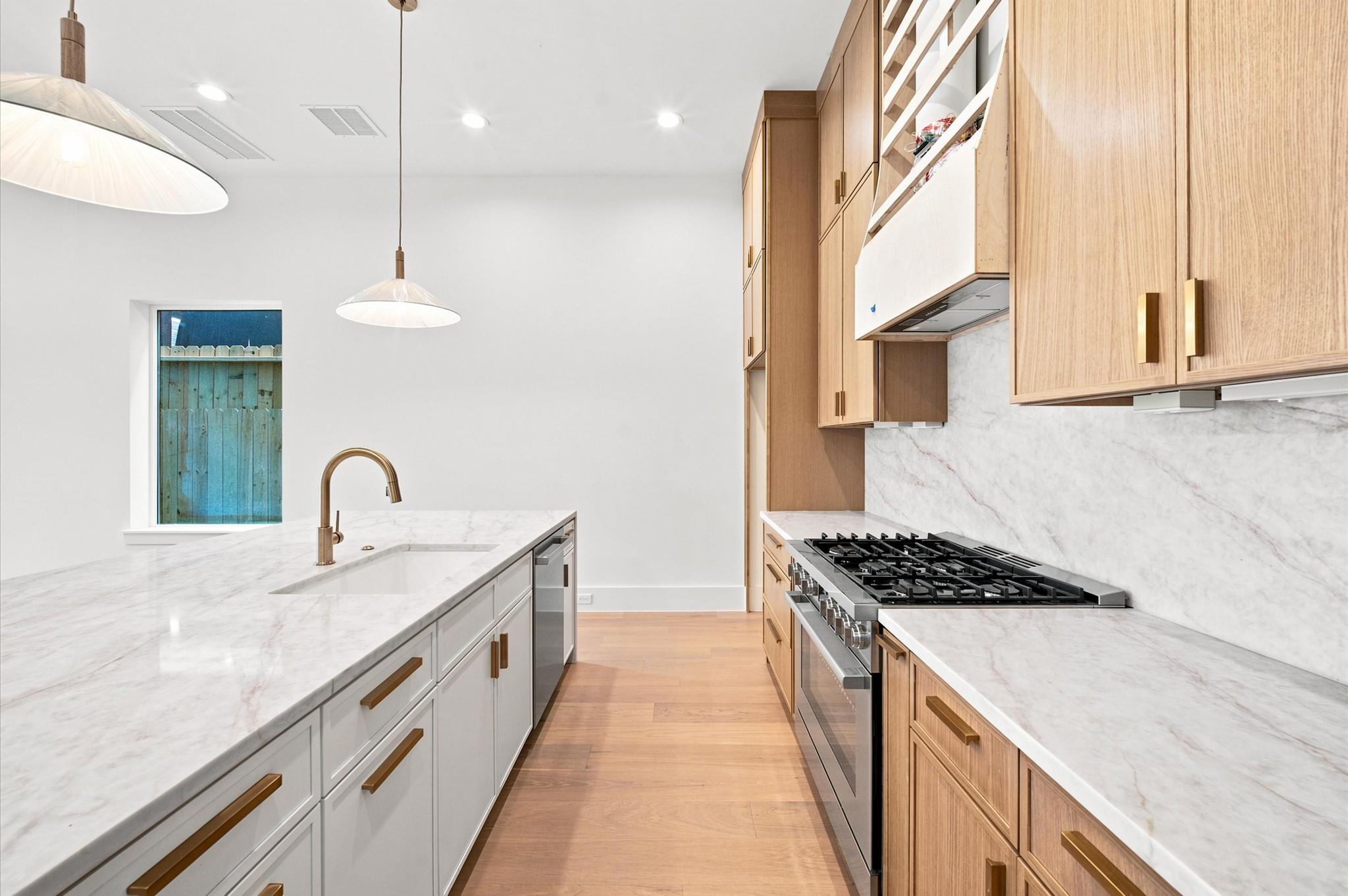 112 E 27th Street
