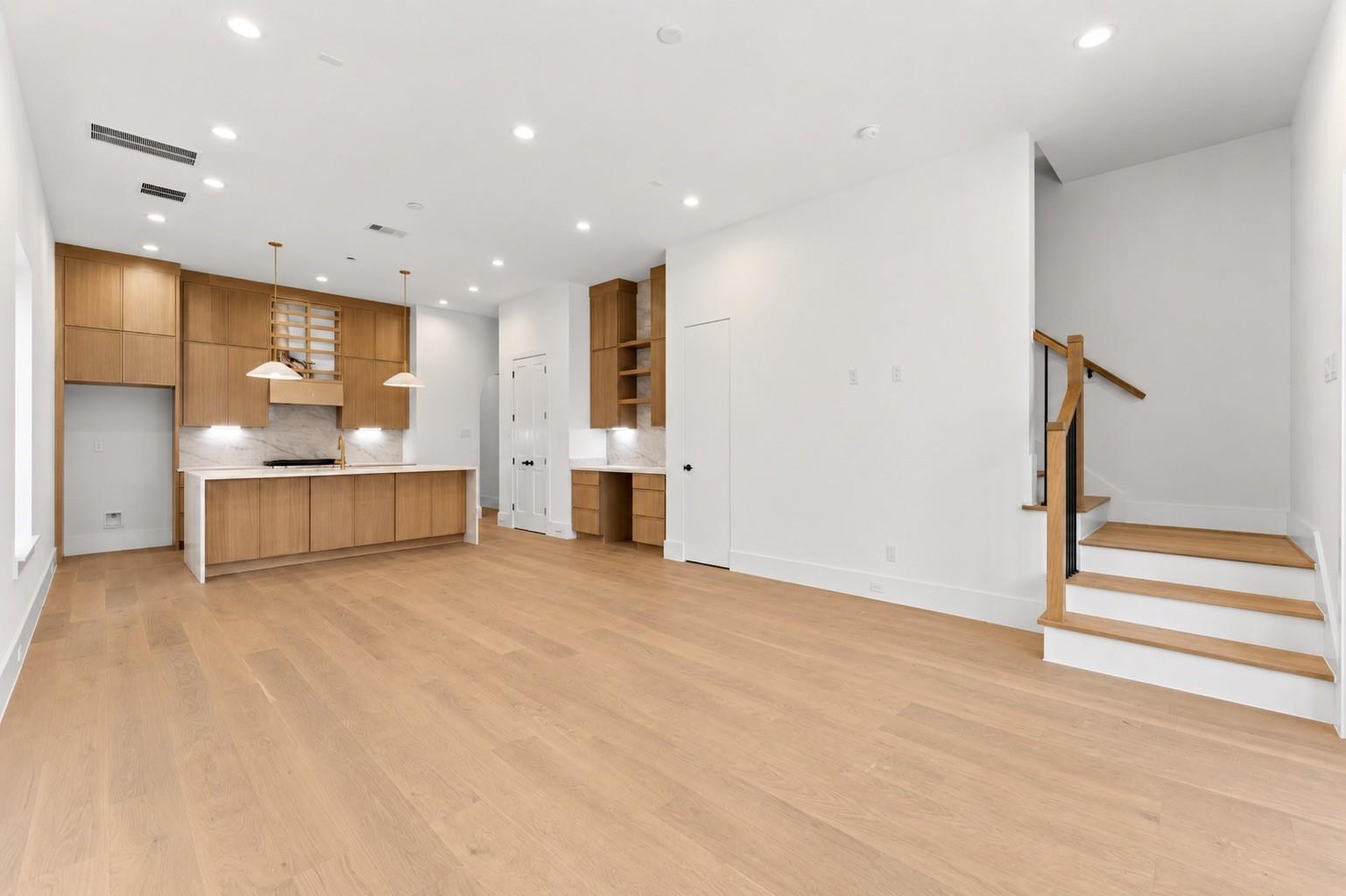 112 E 27th Street