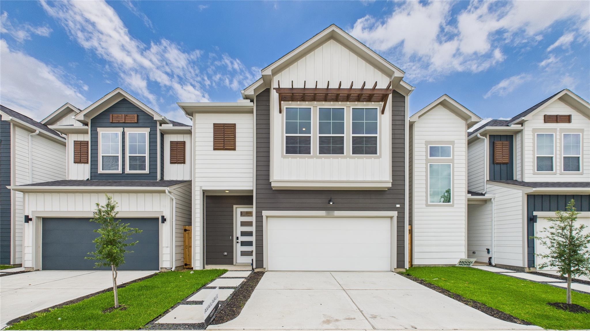 5812 Highland Sky Lane