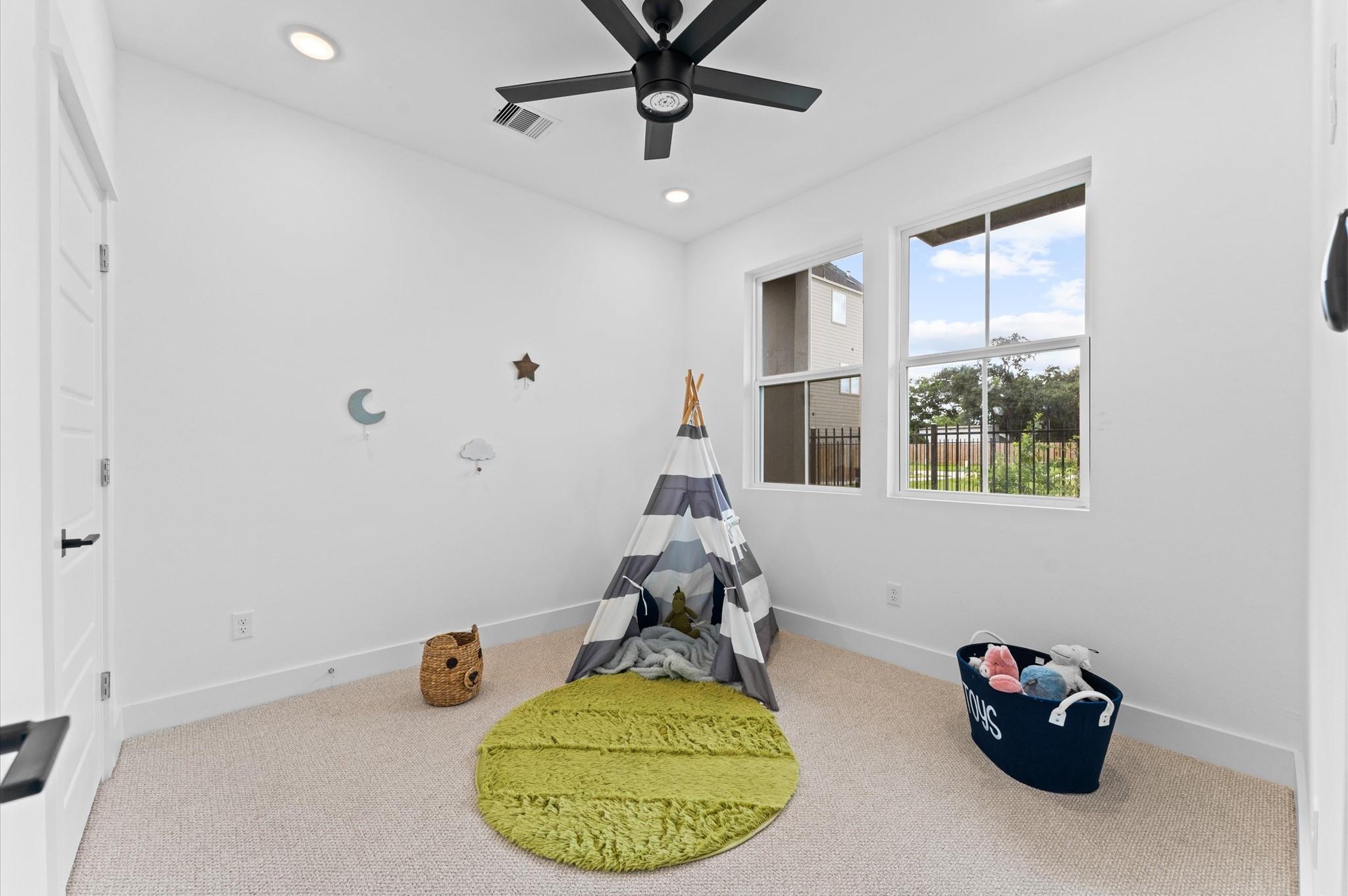 8305 Springwood Creek Lane