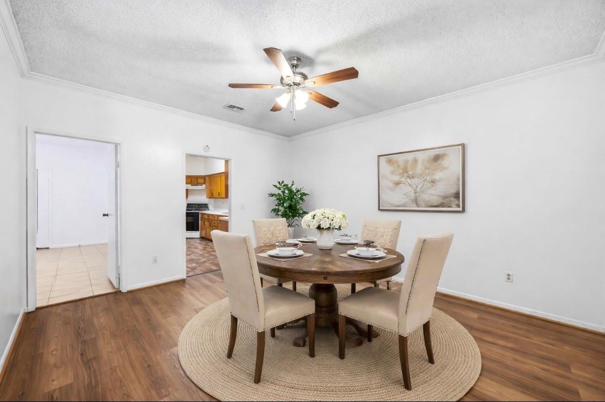 9410 Stonehouse Lane