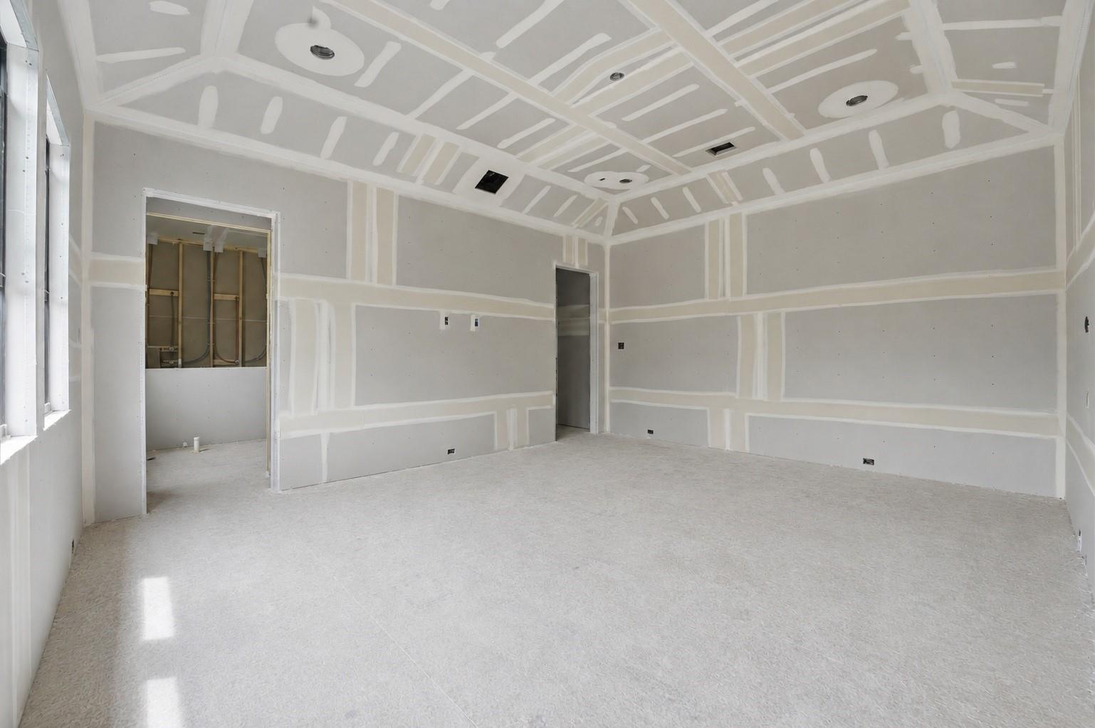 212 E 24th Street