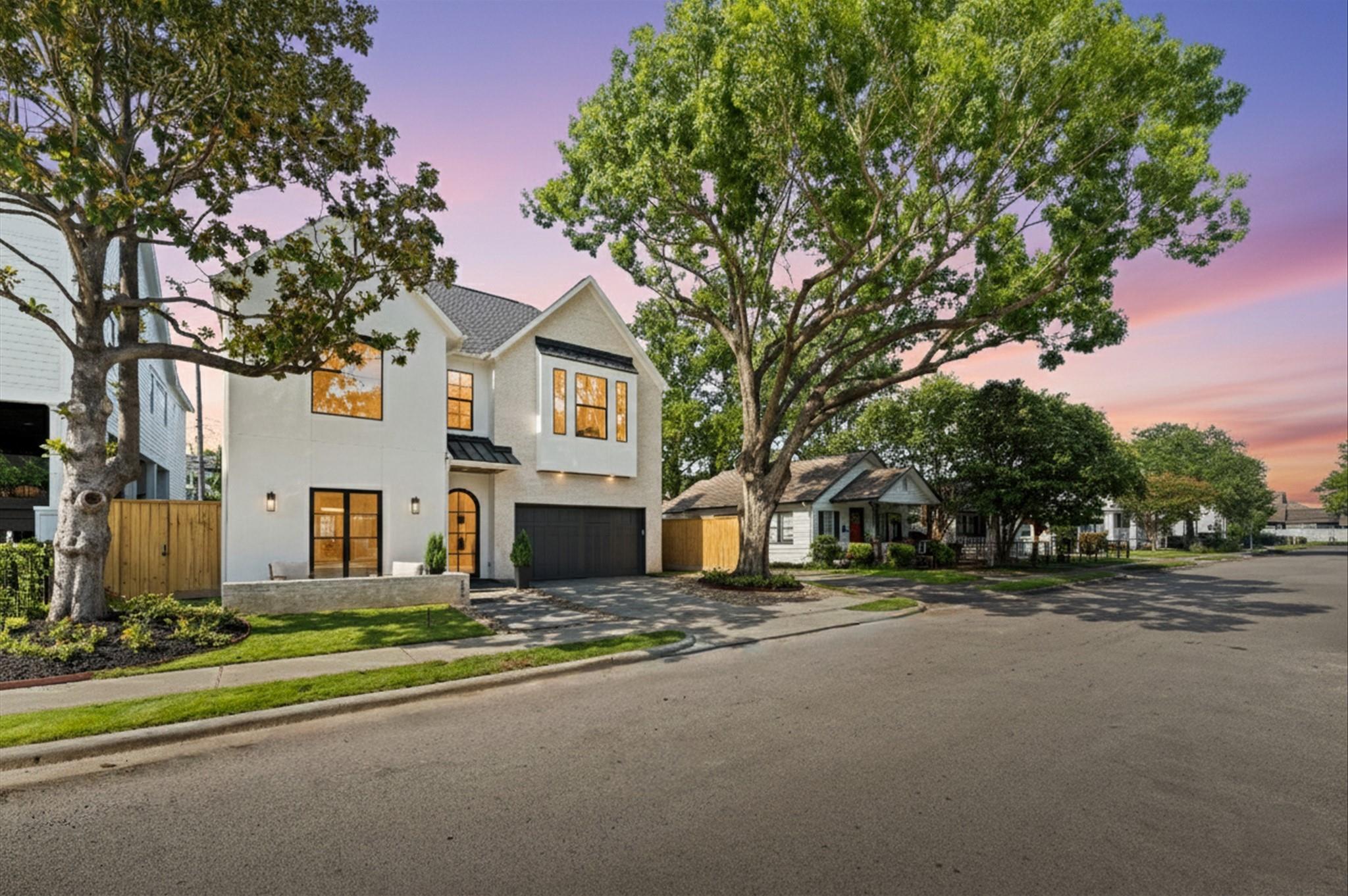 212 E 24th Street