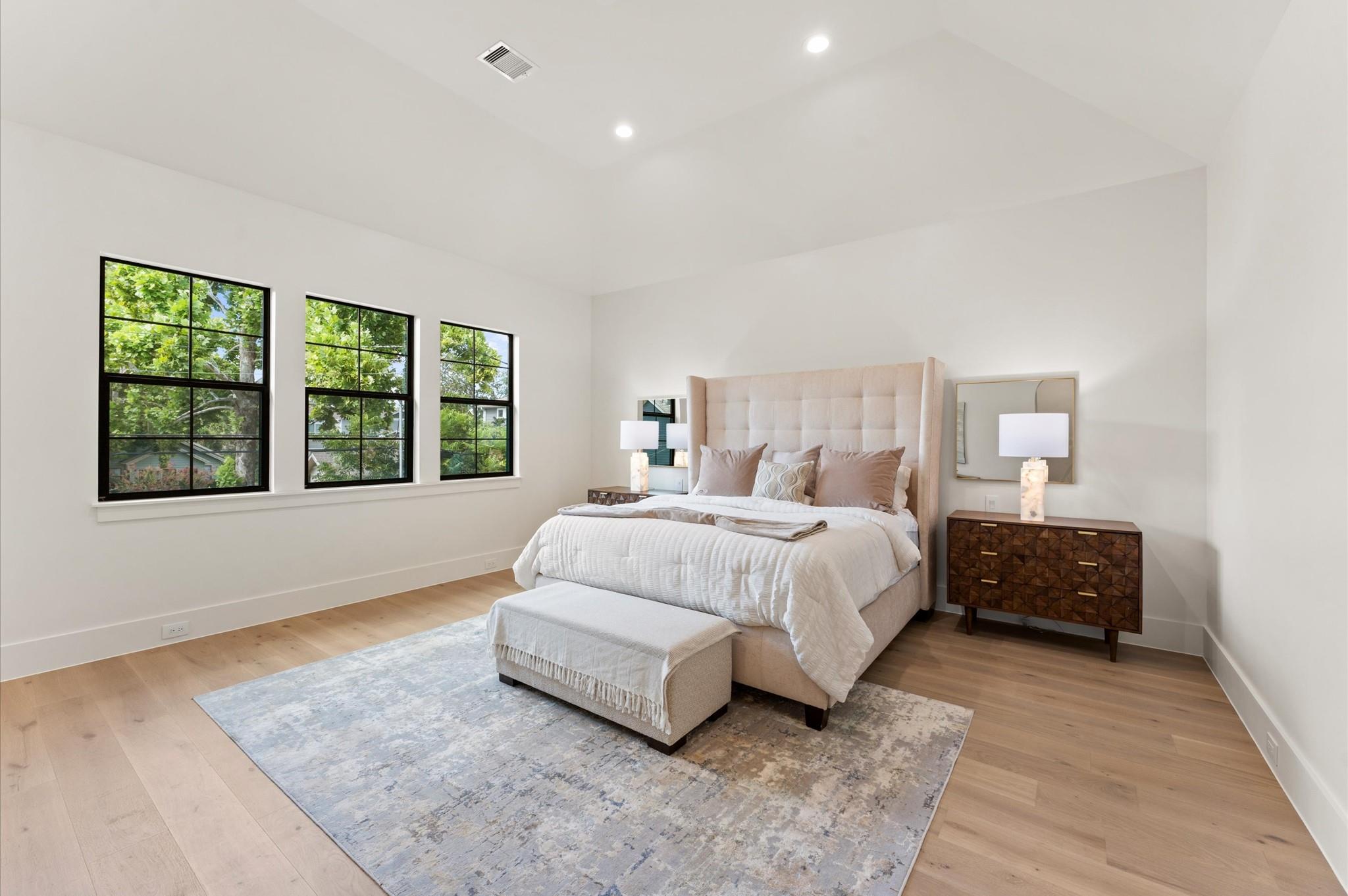 212 E 24th Street