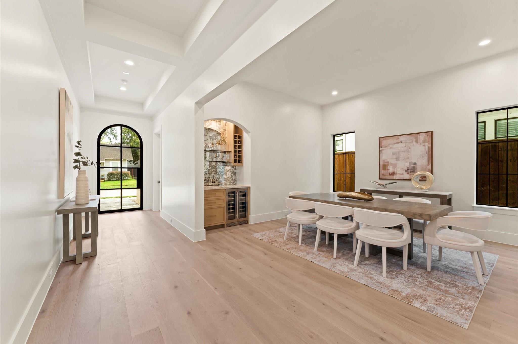 212 E 24th Street