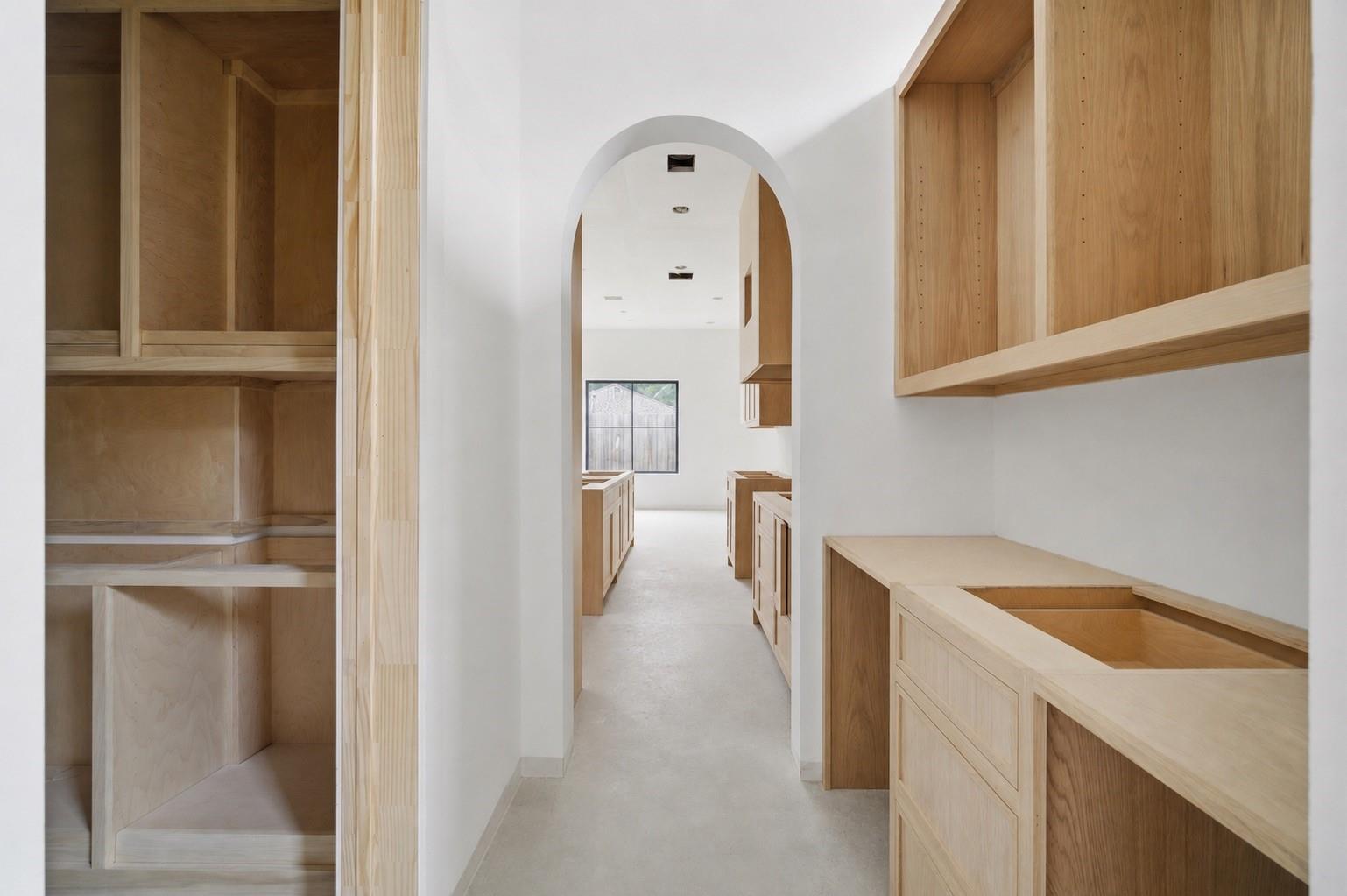 212 E 24th Street