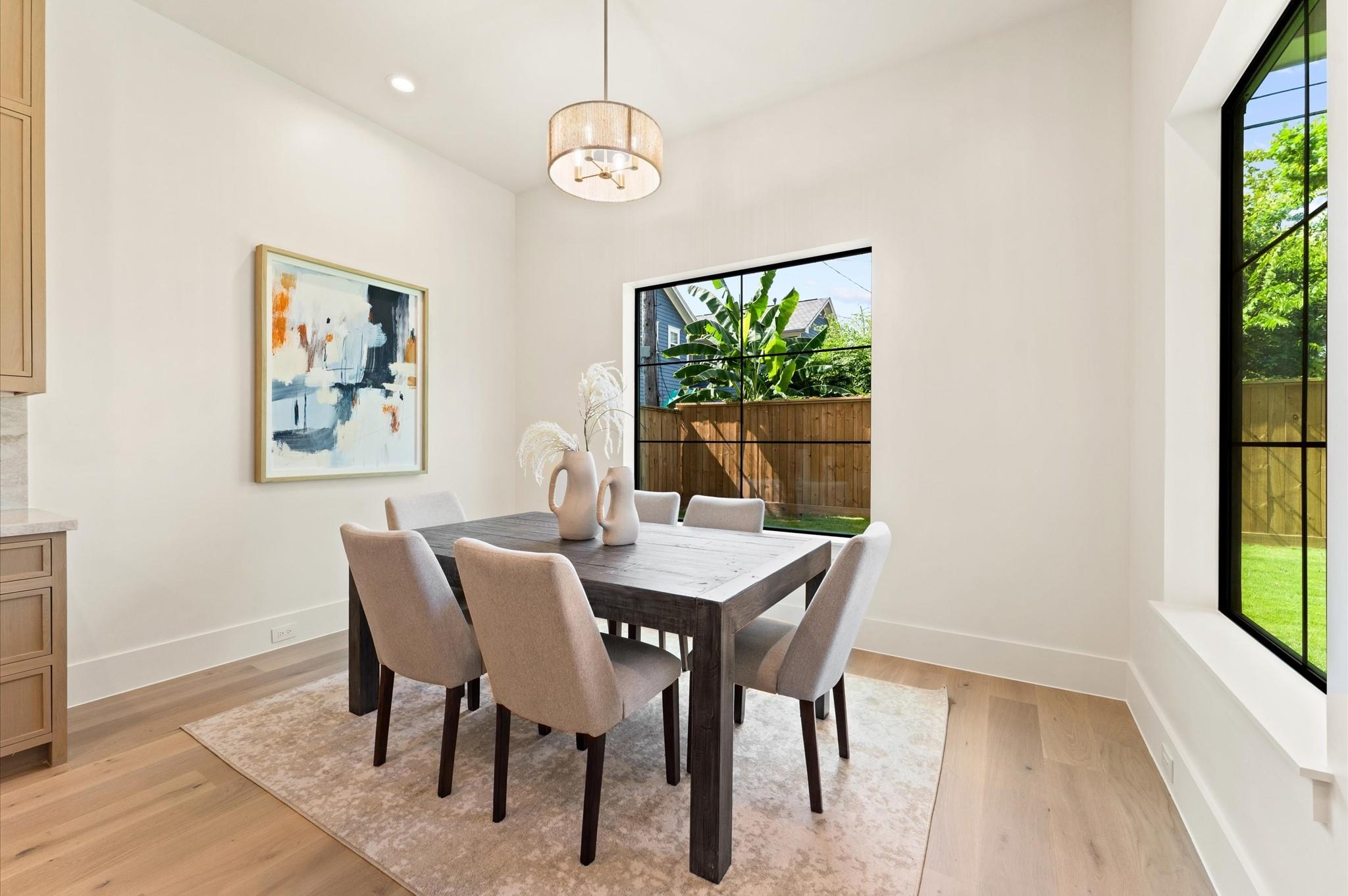 212 E 24th Street