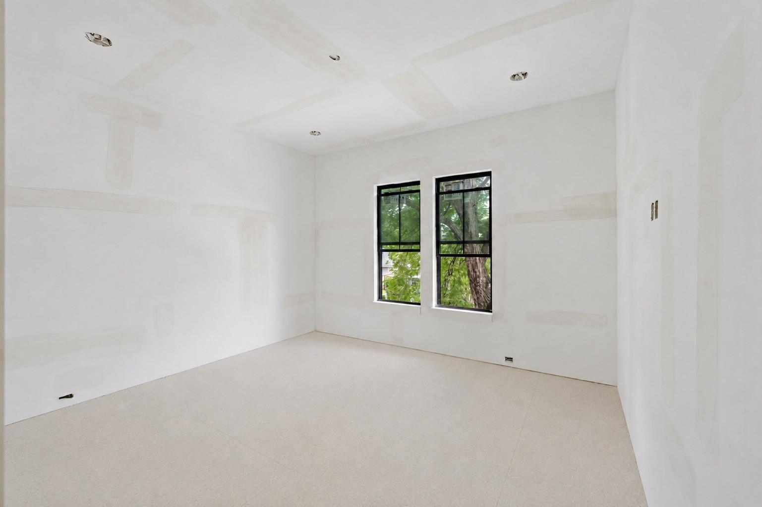 212 E 24th Street