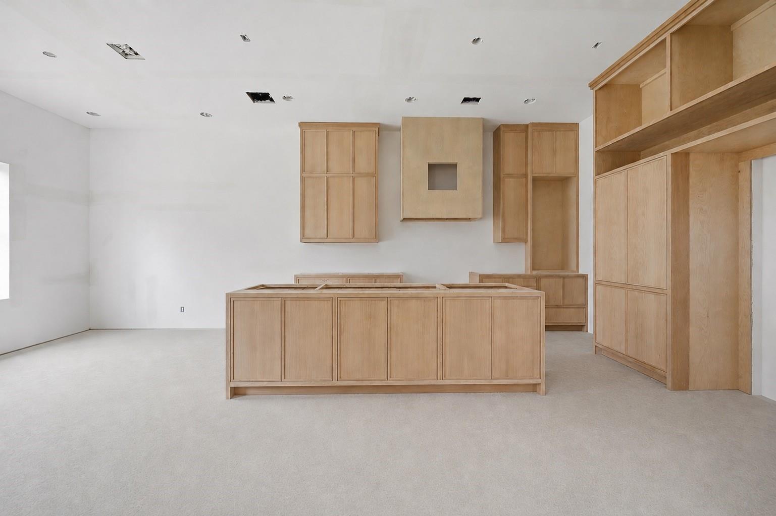 212 E 24th Street