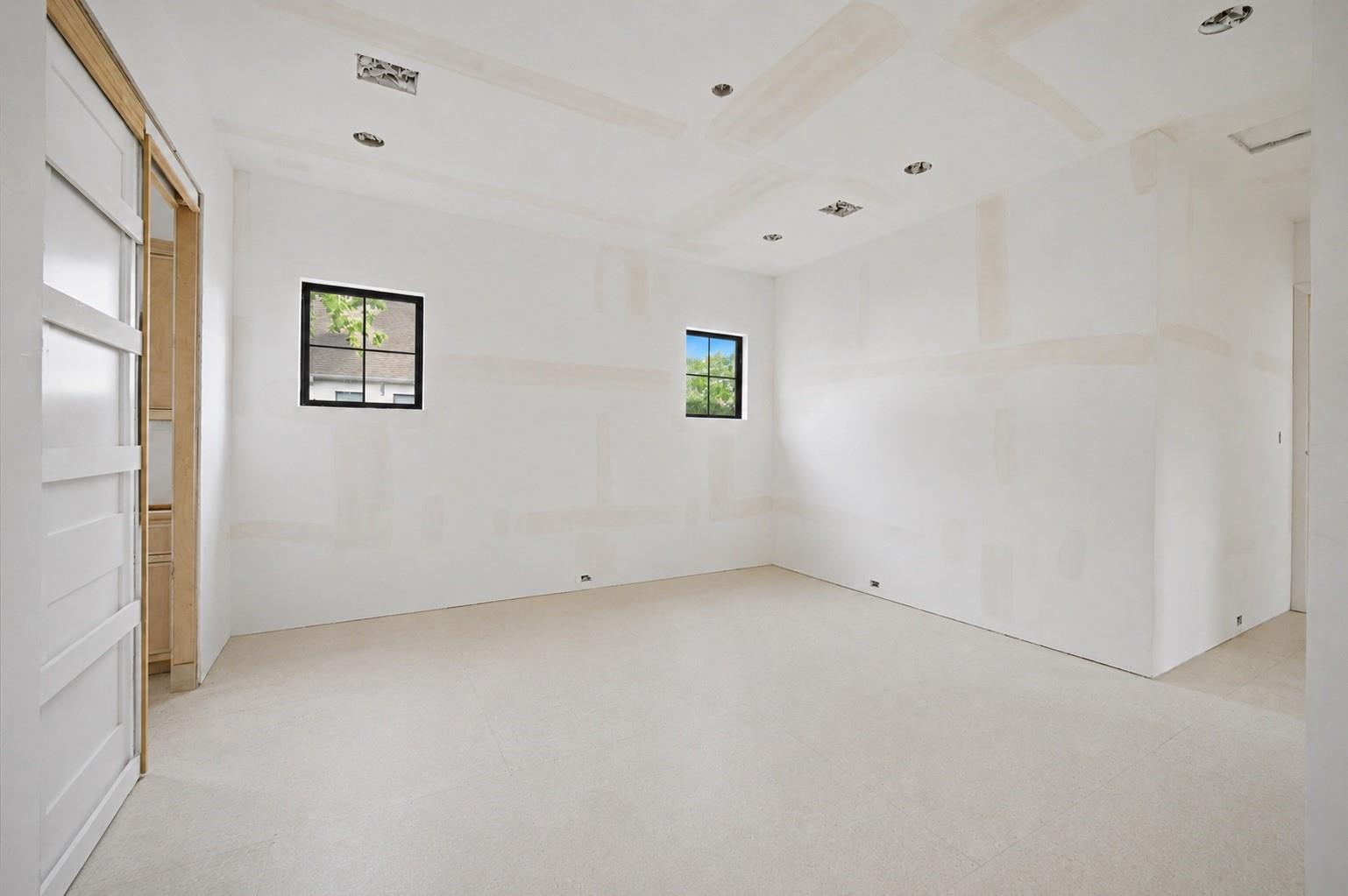 212 E 24th Street