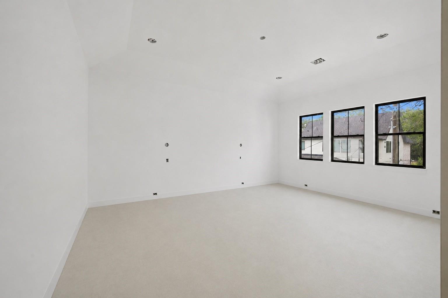 212 E 24th Street