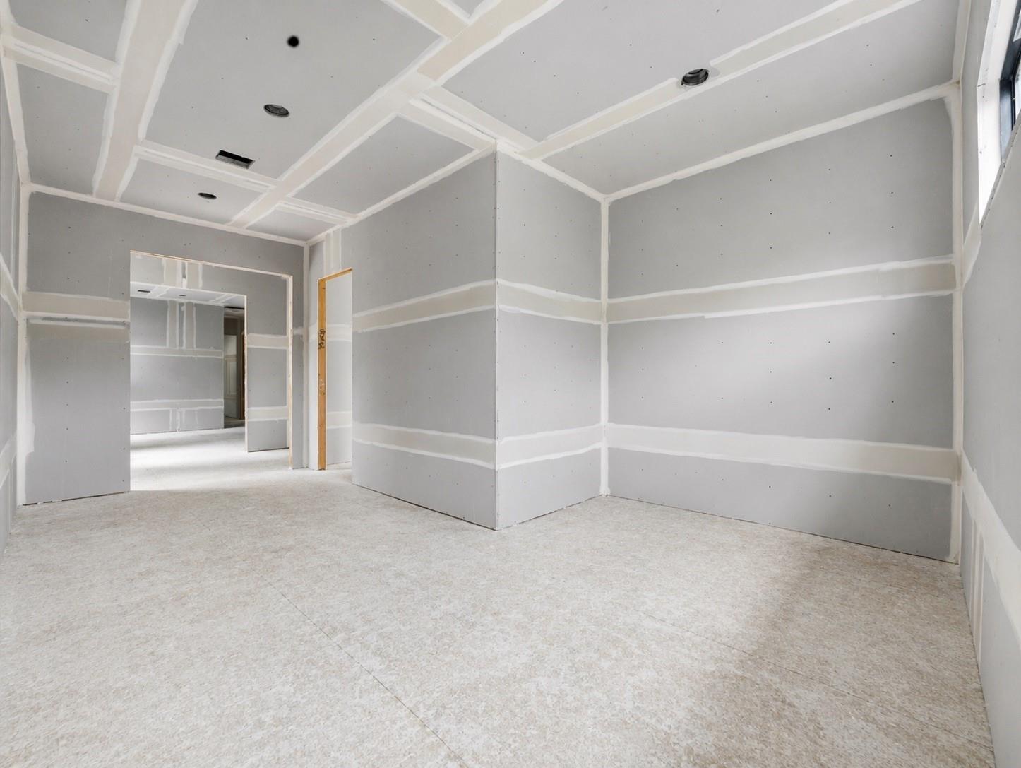 212 E 24th Street