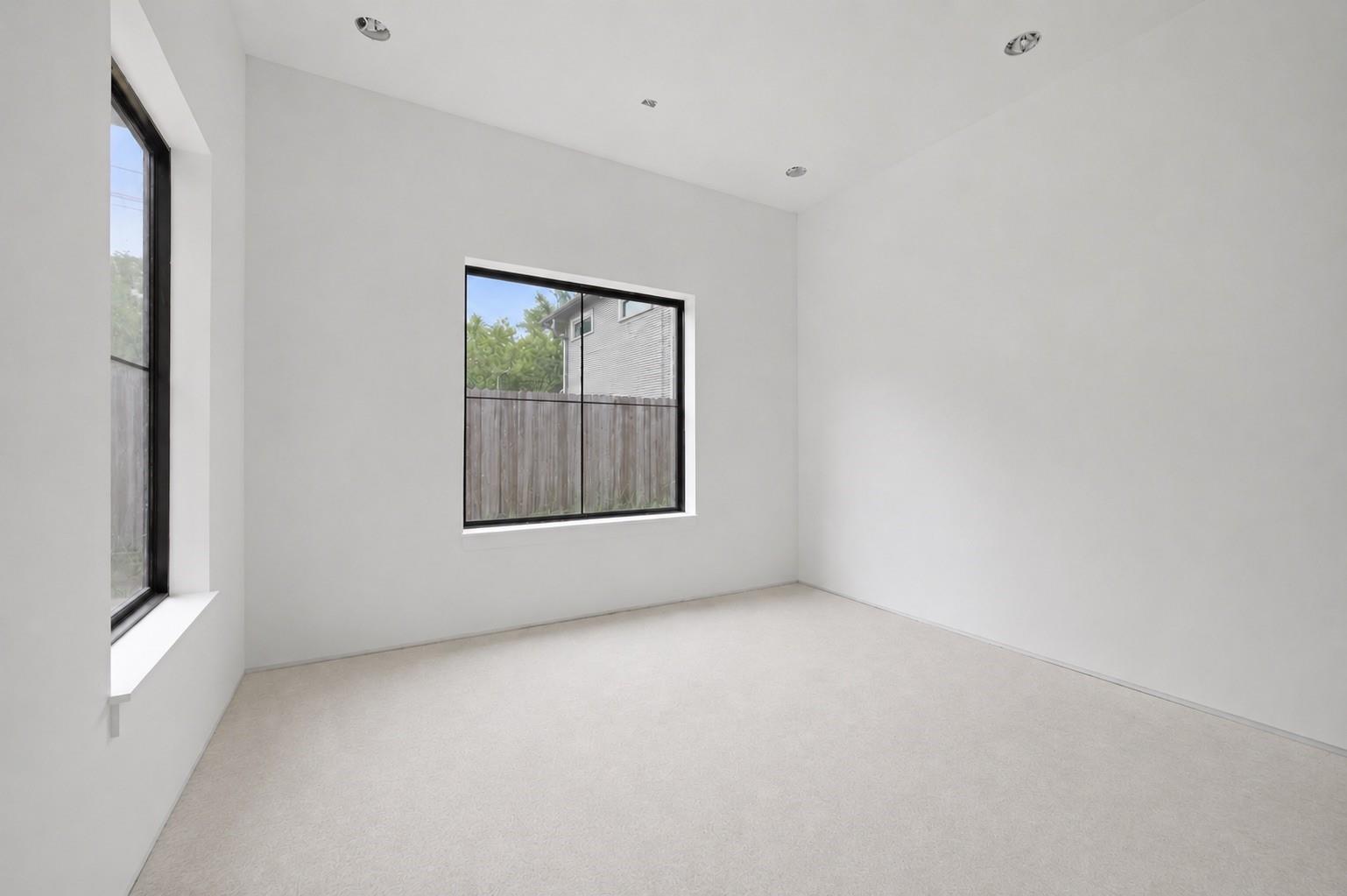 212 E 24th Street