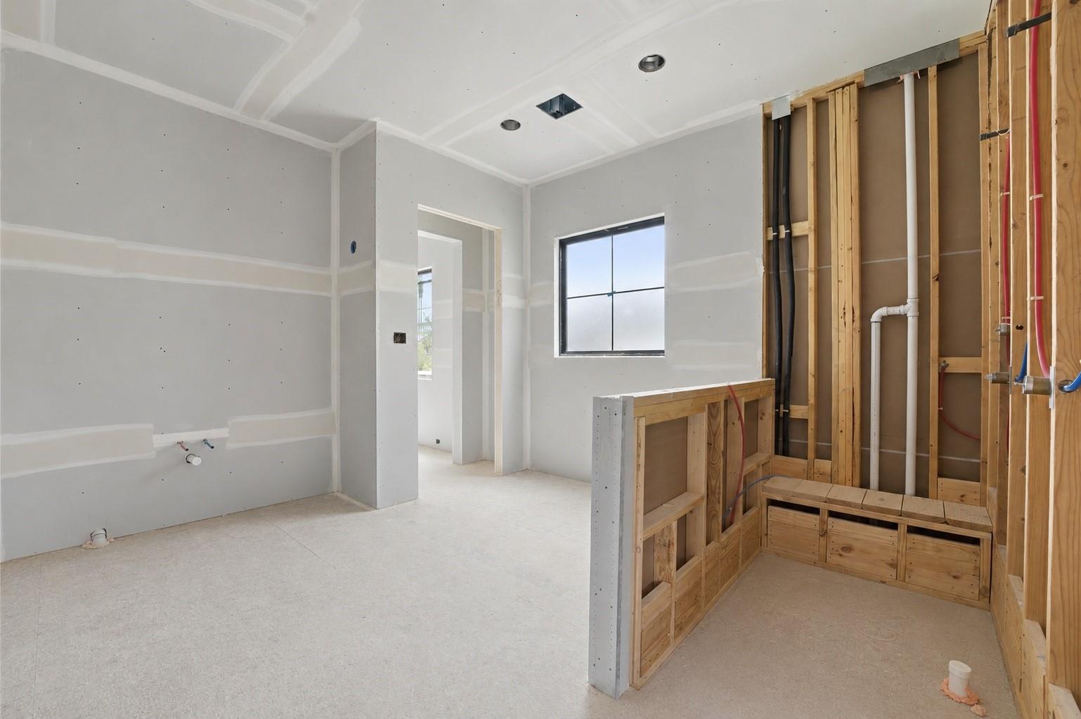 212 E 24th Street