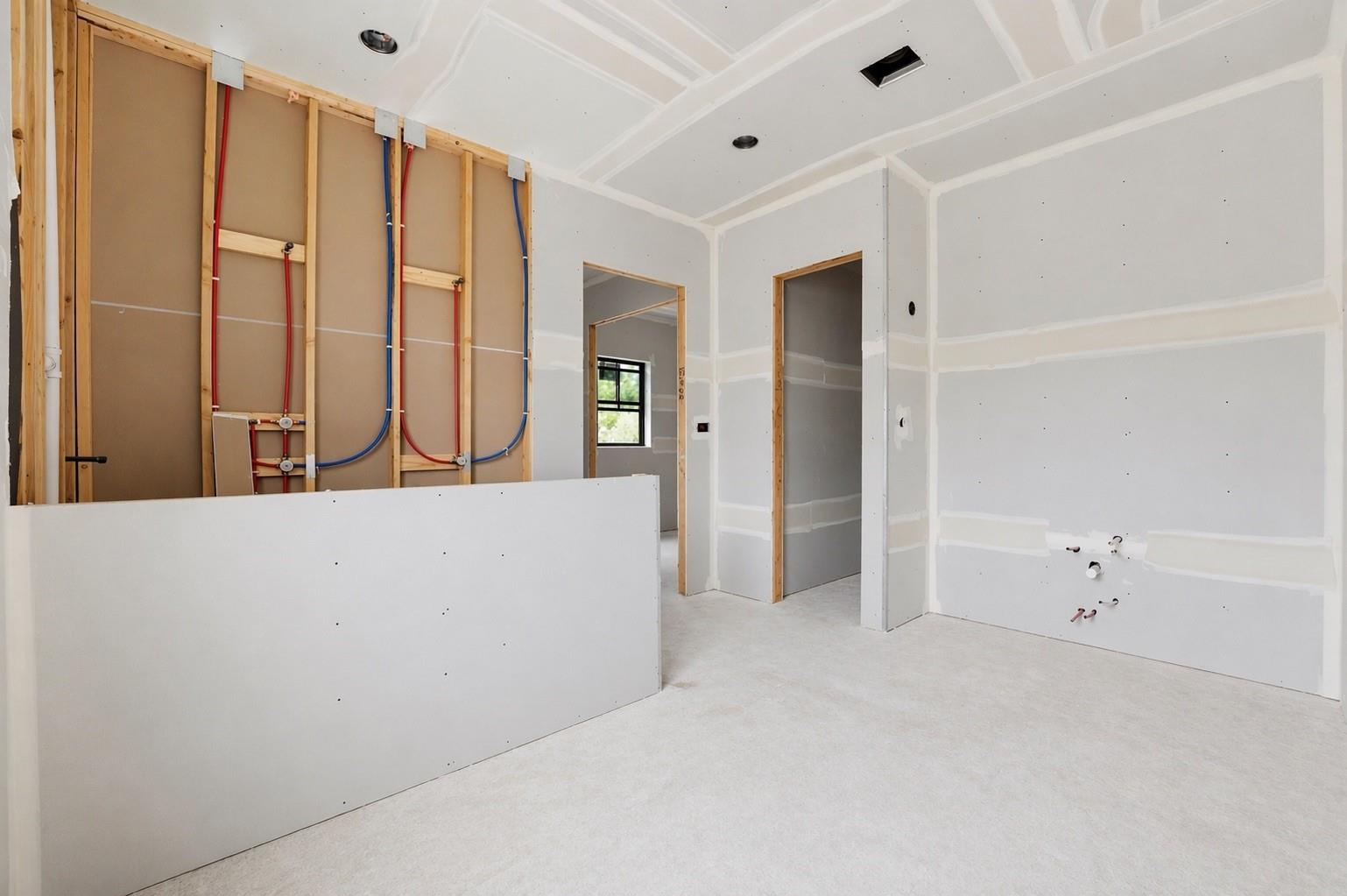 212 E 24th Street