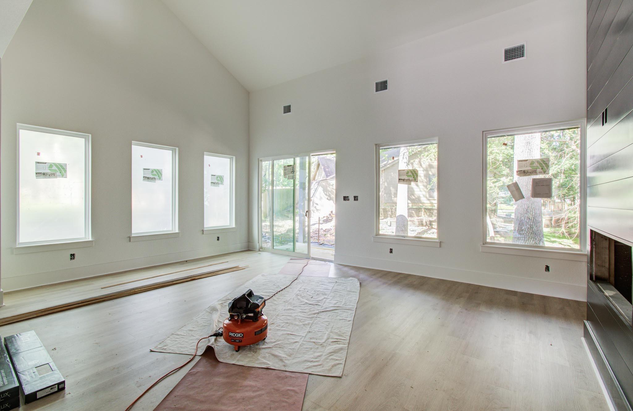 1802 Rollingwood Drive