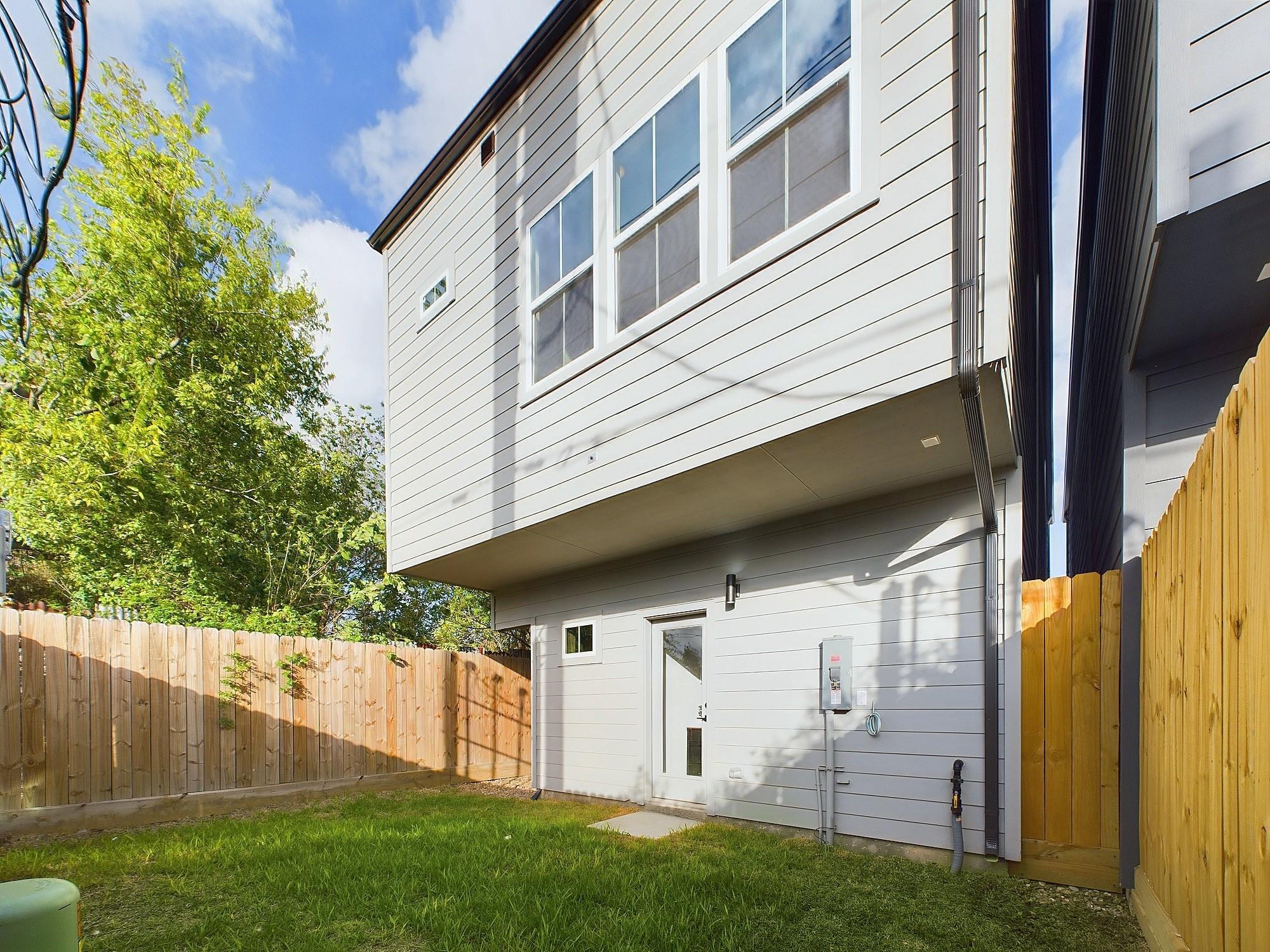 1004 Tuskegee Heights Lane
