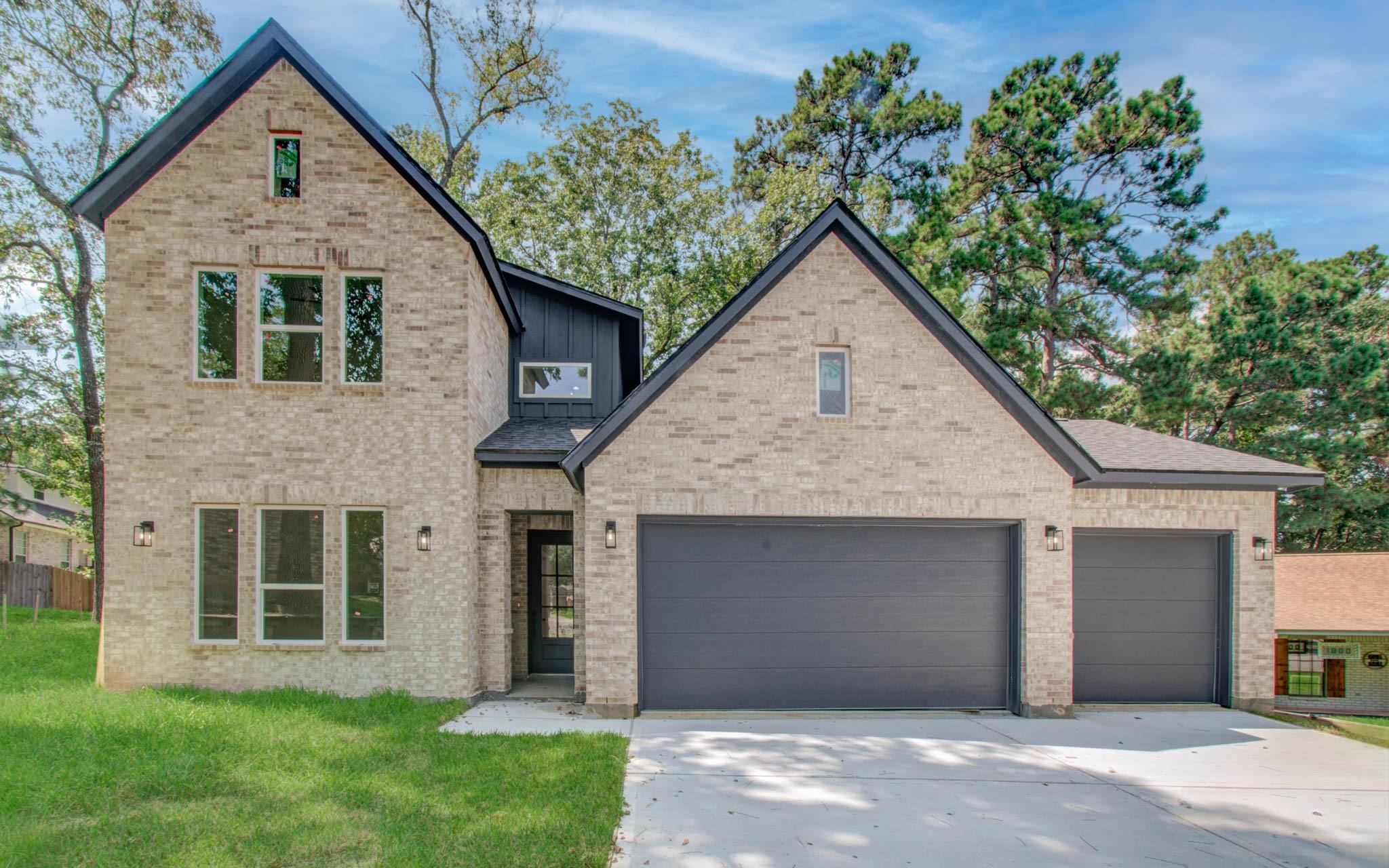 1802 Rollingwood Drive