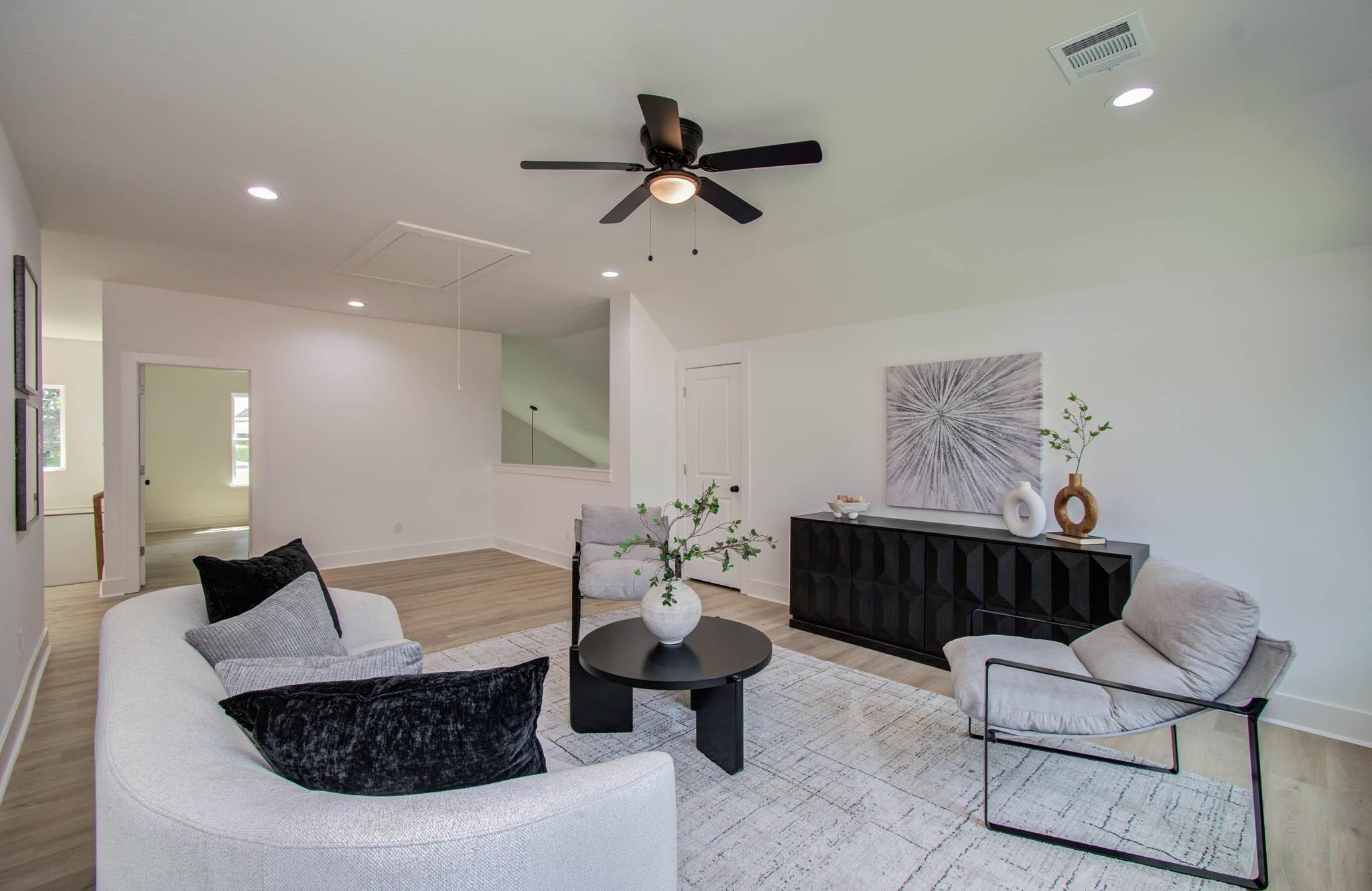 1802 Rollingwood Drive