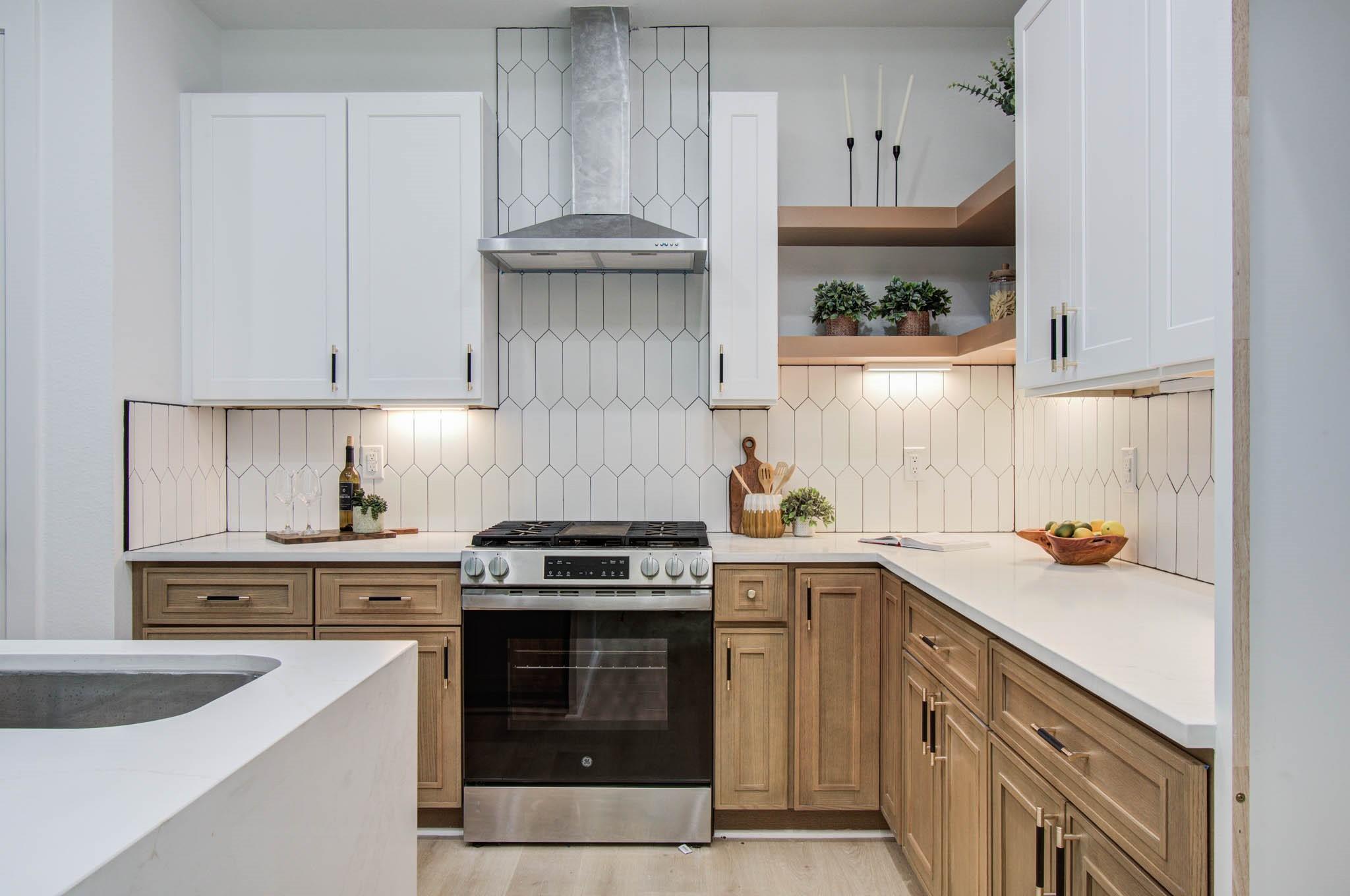 1802 Rollingwood Drive