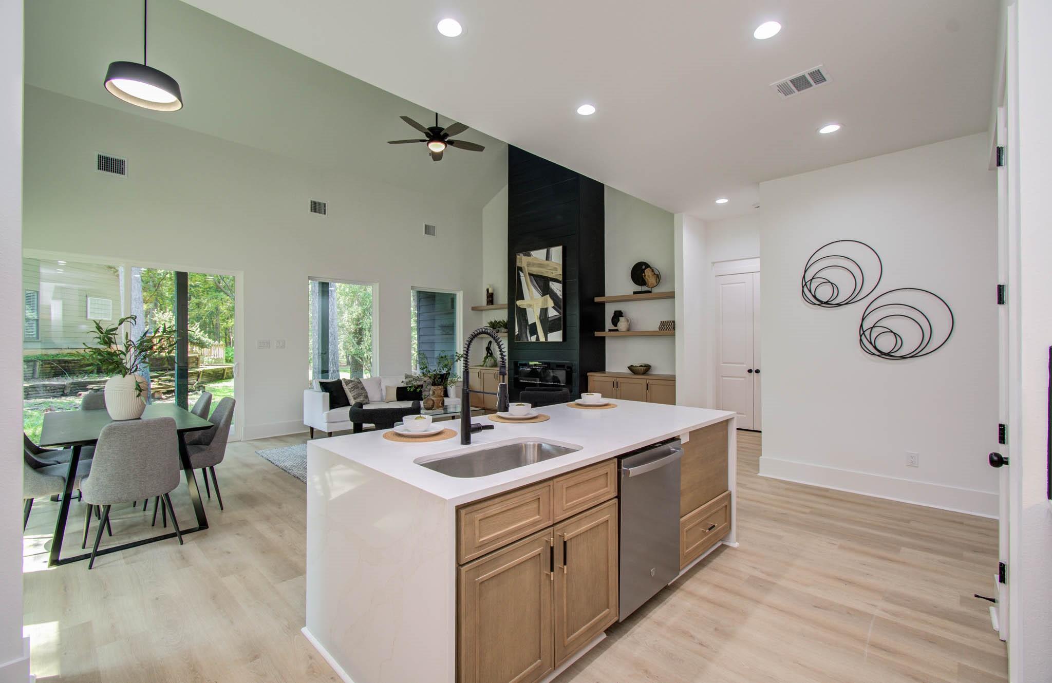 1802 Rollingwood Drive