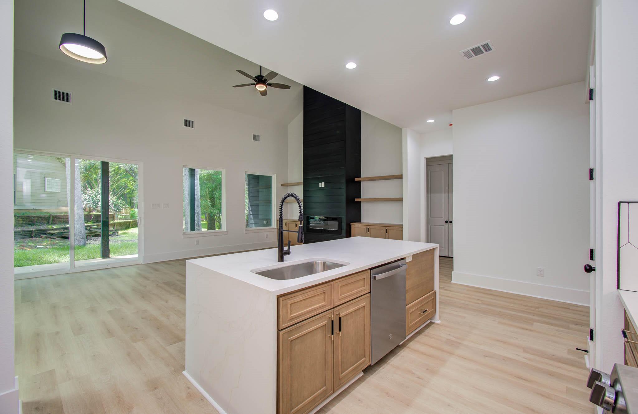 1802 Rollingwood Drive