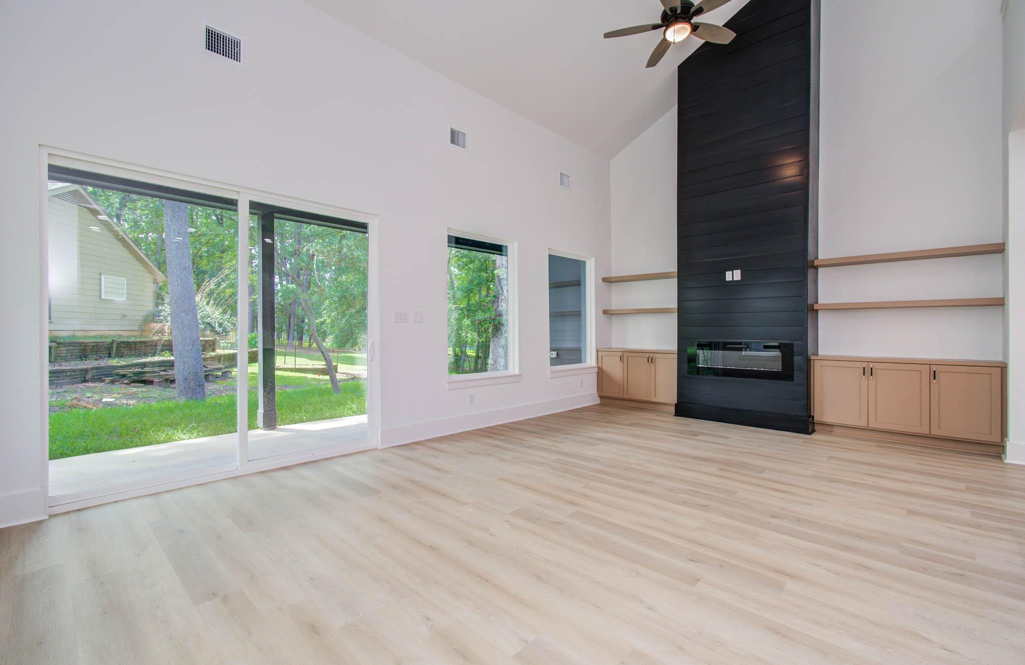 1802 Rollingwood Drive