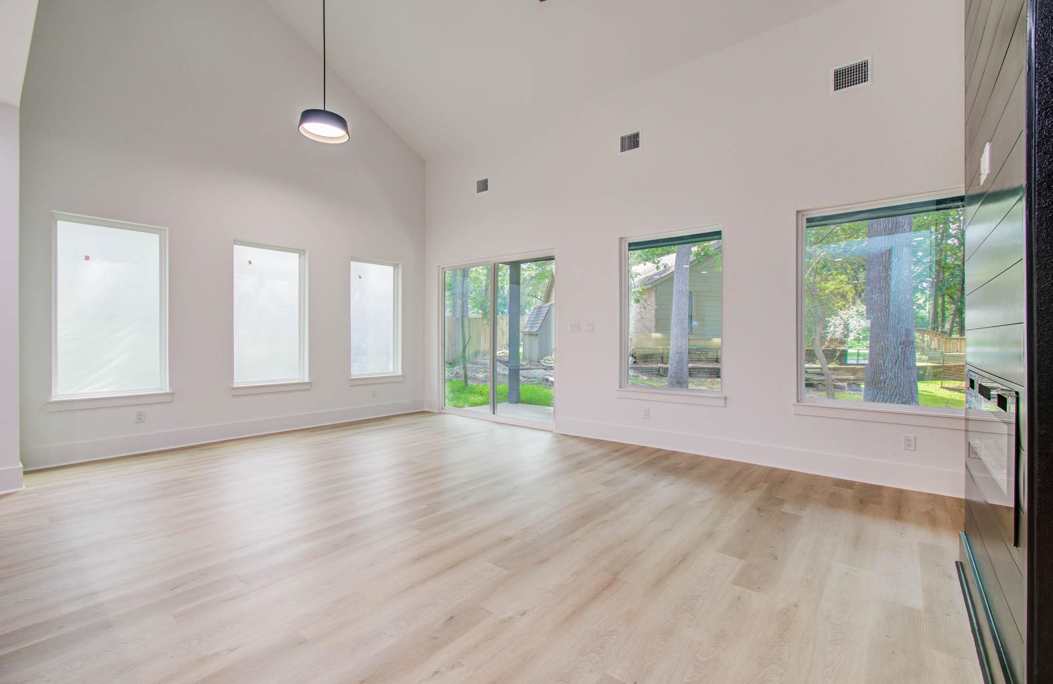 1802 Rollingwood Drive
