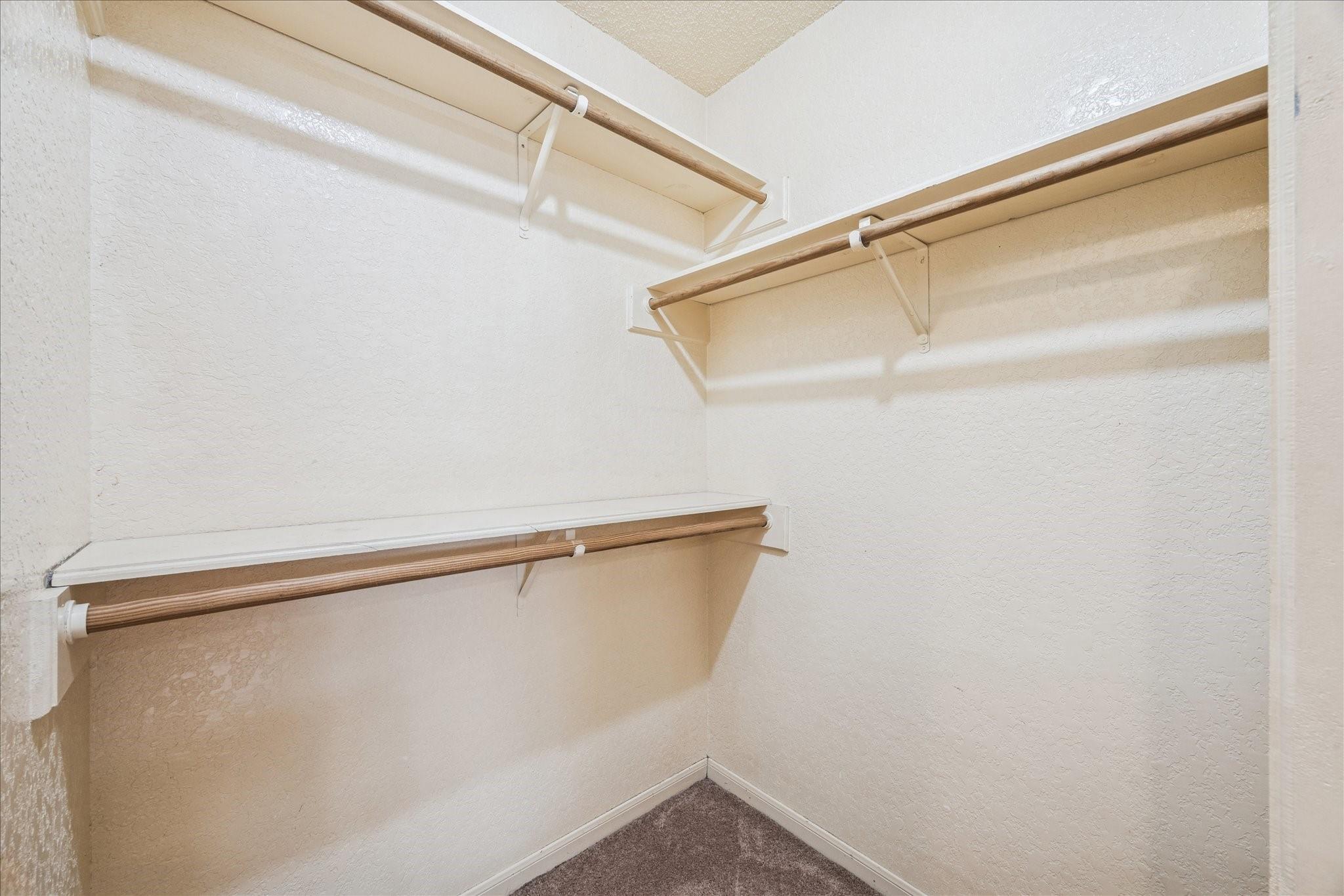 2704 Pine Needle Lane