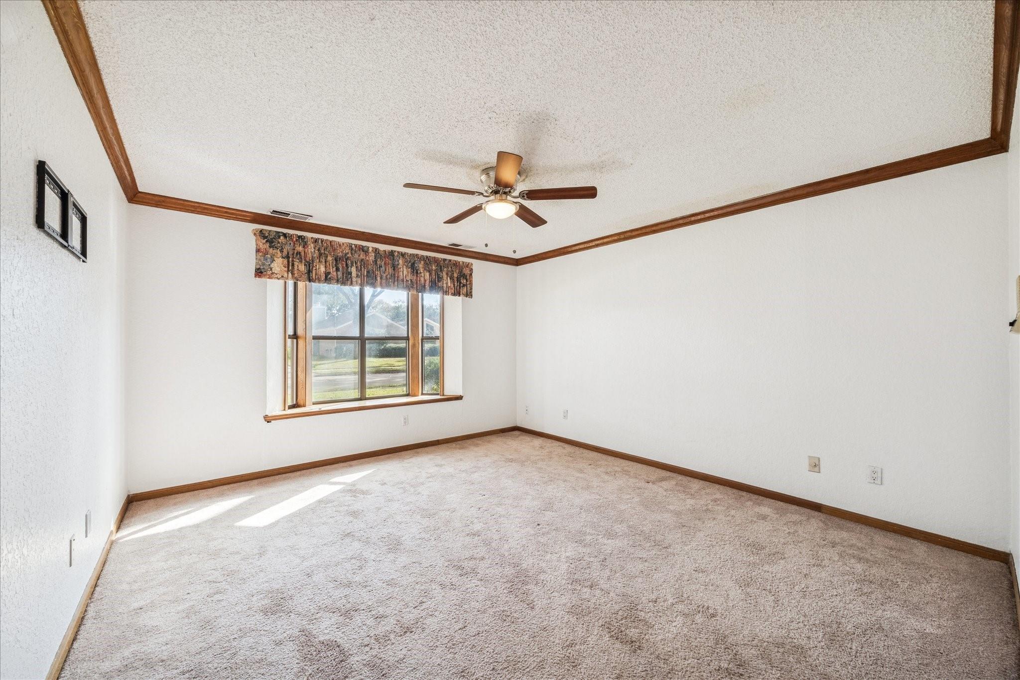 2704 Pine Needle Lane