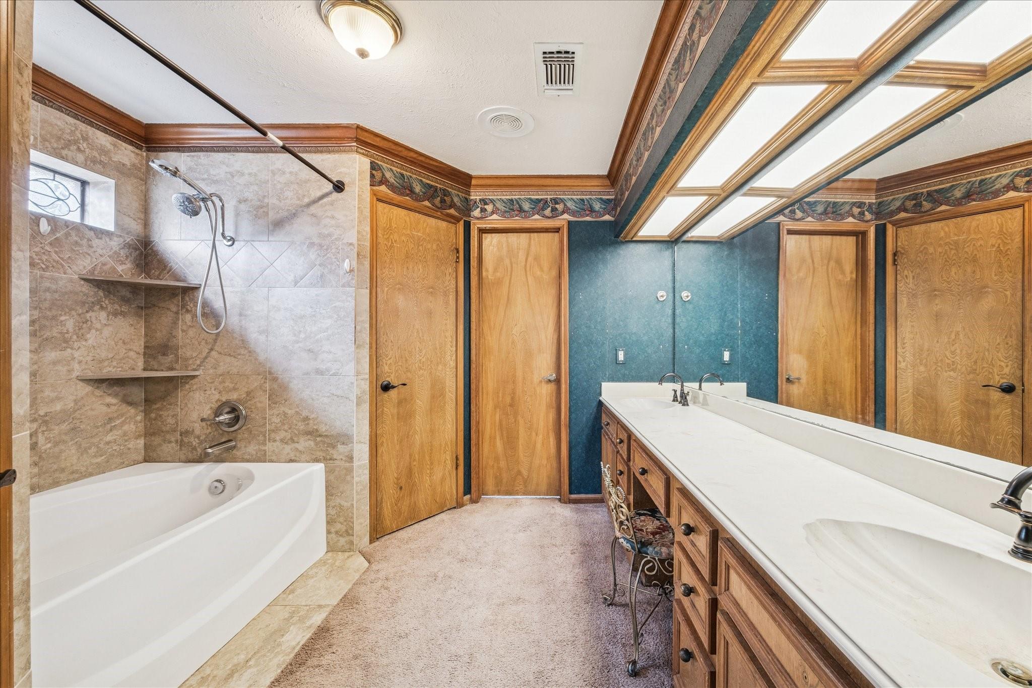 2704 Pine Needle Lane