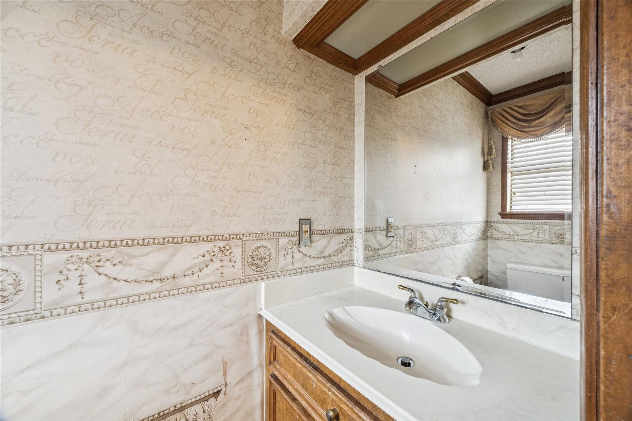 2704 Pine Needle Lane