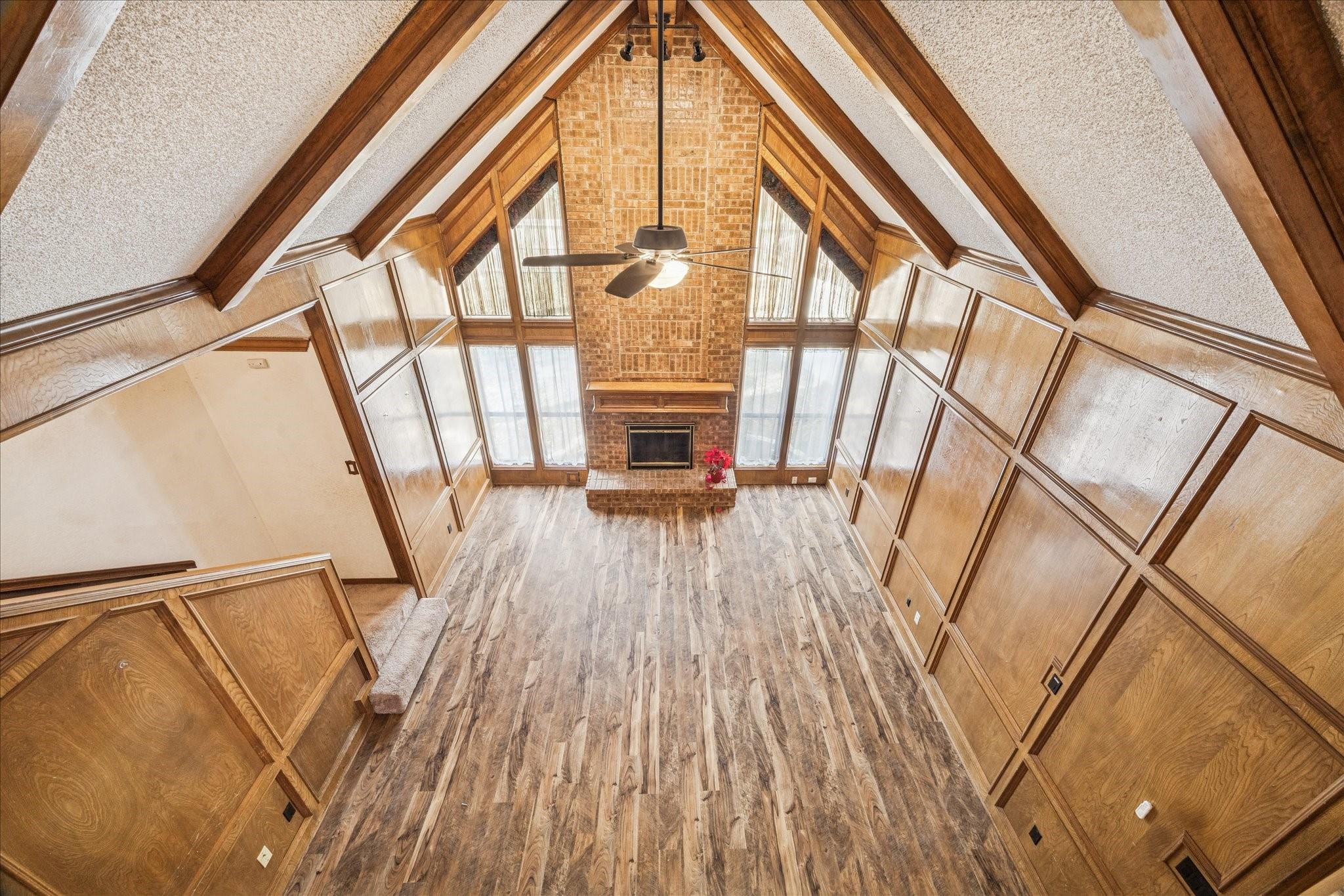 2704 Pine Needle Lane